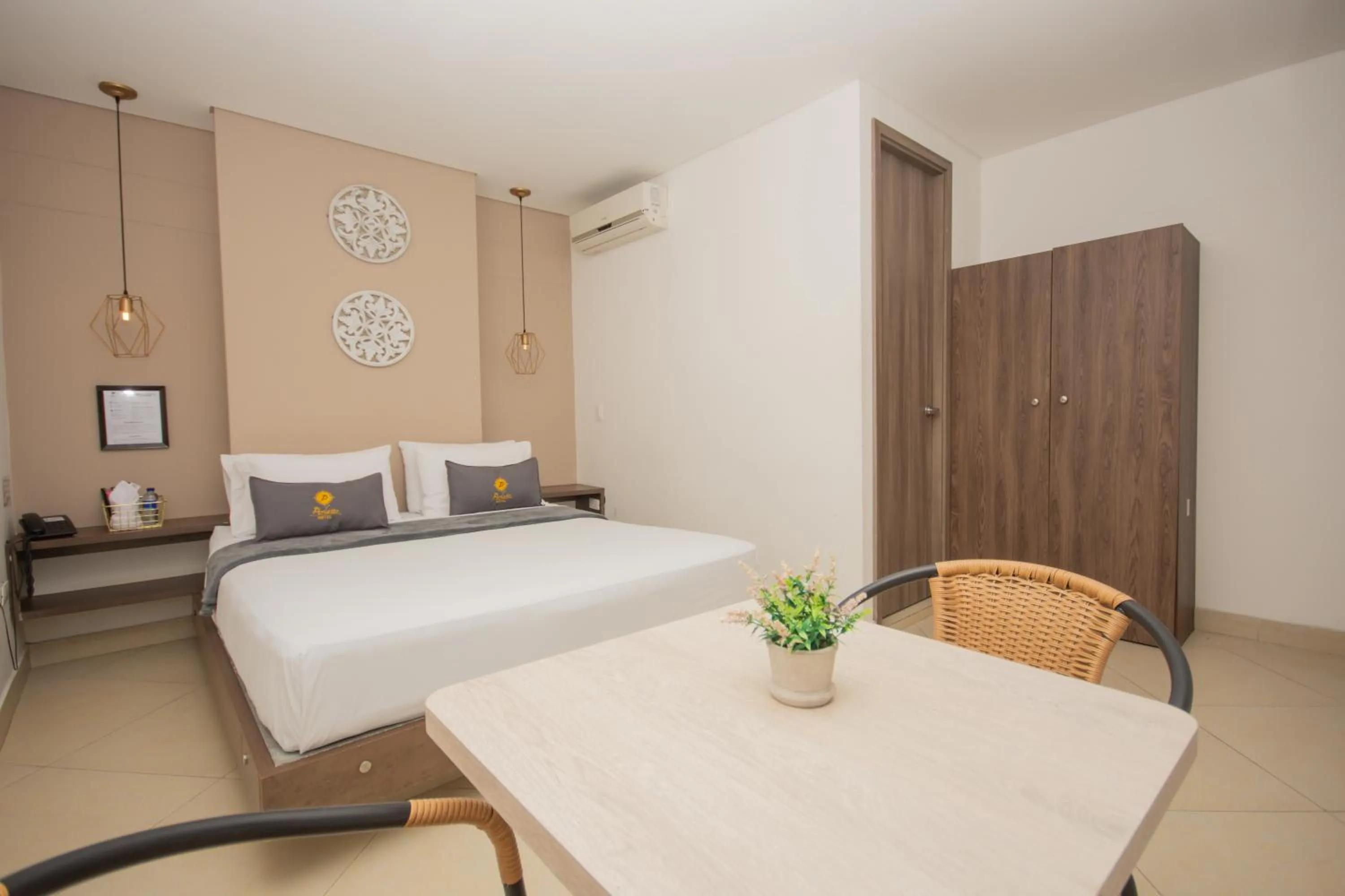 Bedroom, Bed in Hotel Perlatto