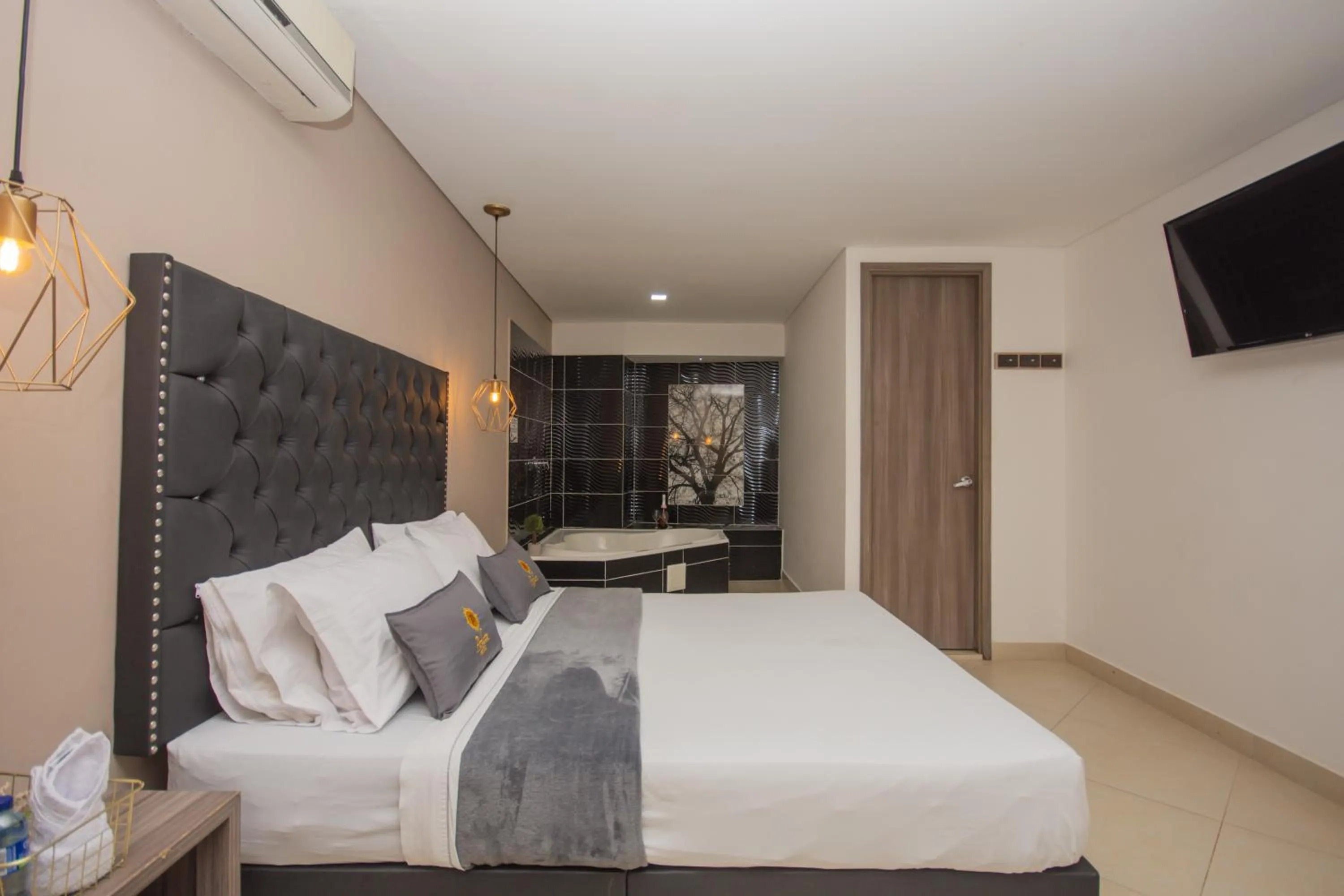 Photo of the whole room, Bed in Hotel Perlatto