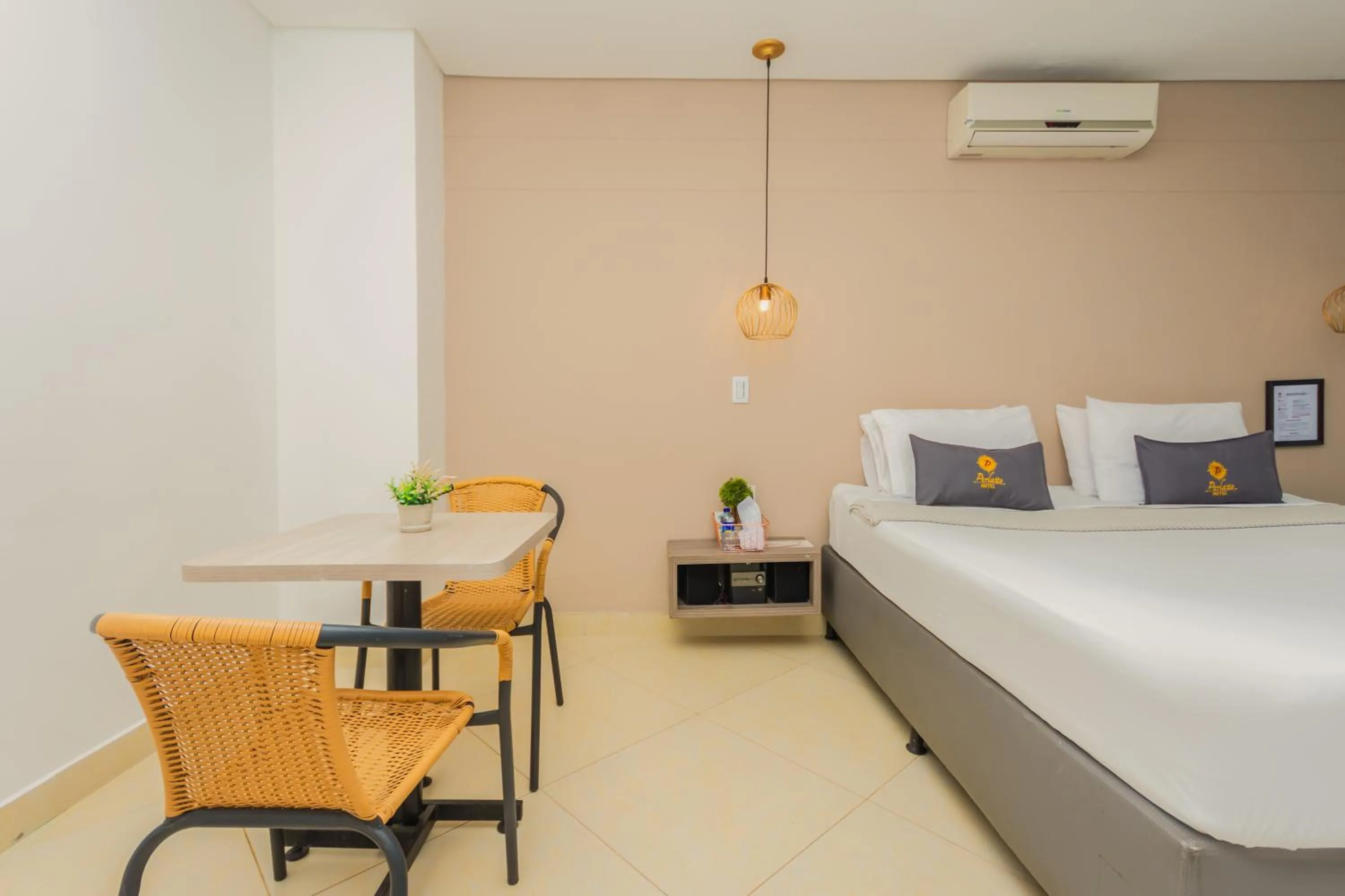 Bedroom, Bed in Hotel Perlatto