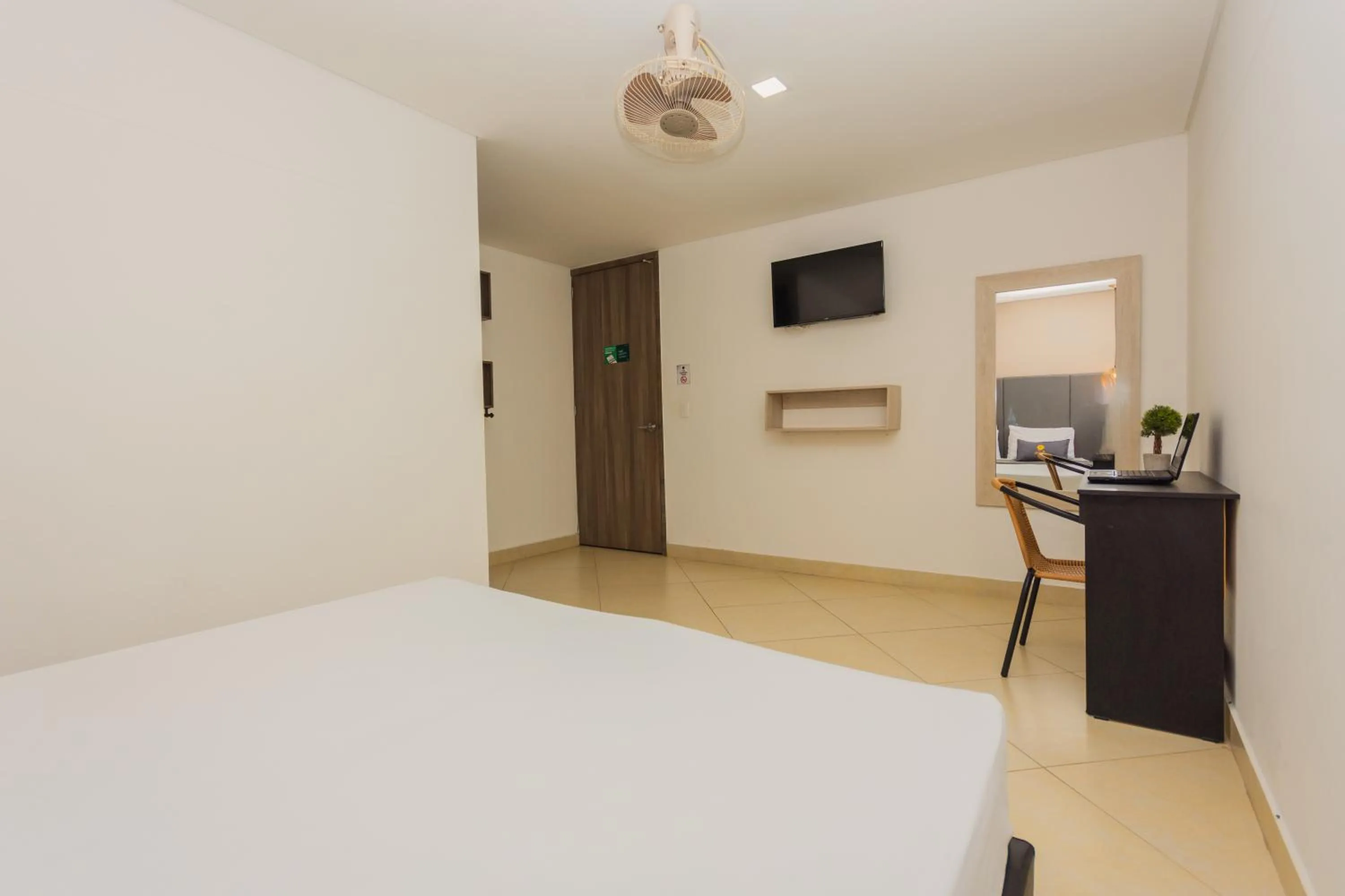 Photo of the whole room, Bed in Hotel Perlatto