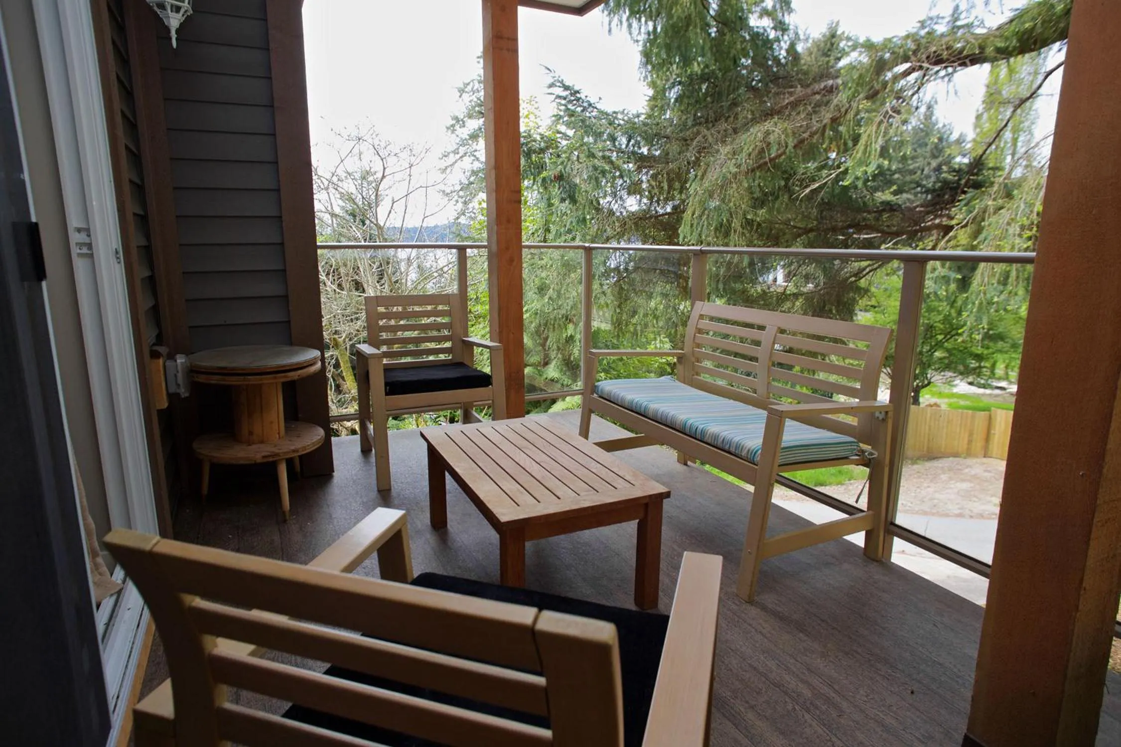 Halfmoon Haven Beach Cottage or Oceanview Suite