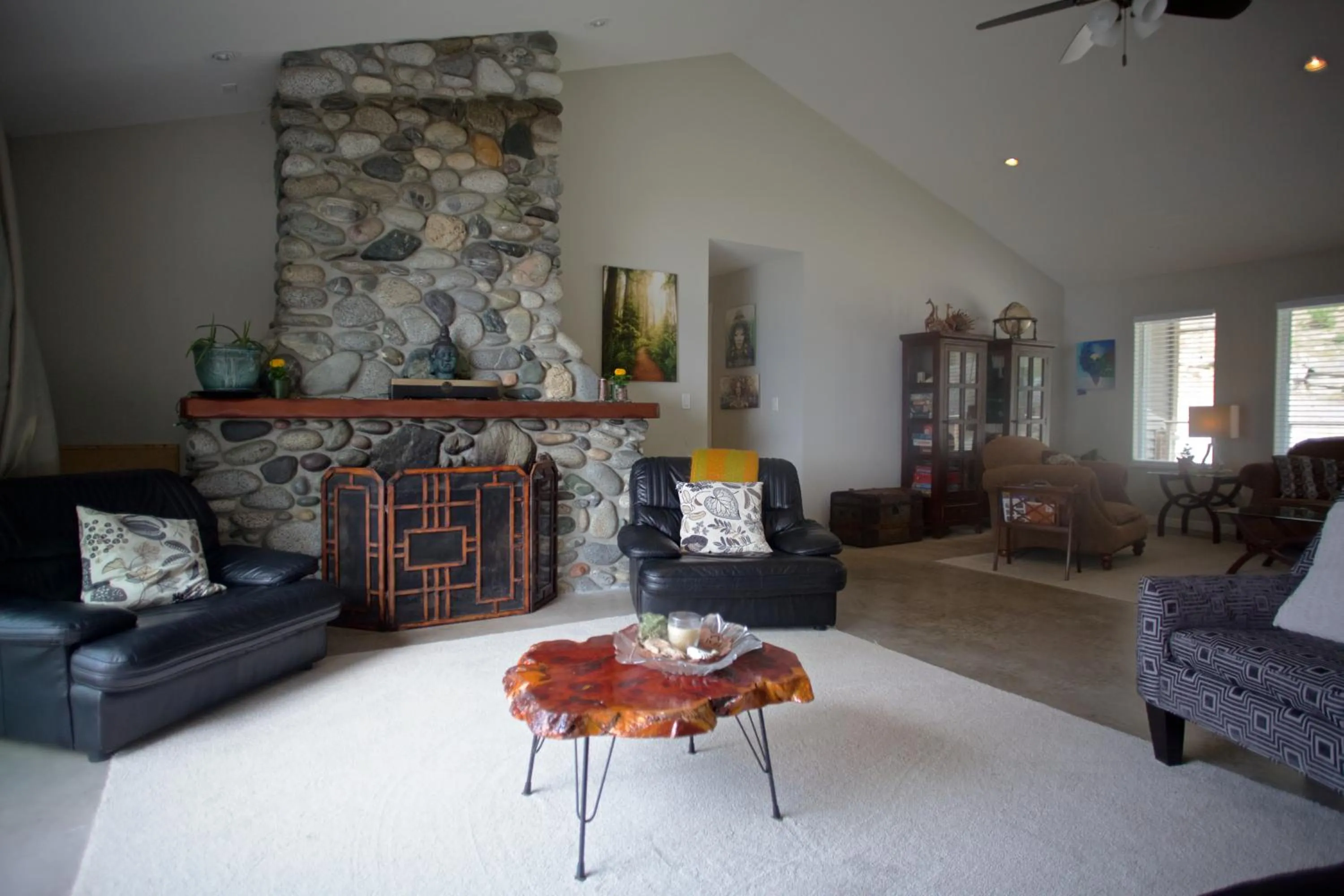 Halfmoon Haven Beach Cottage or Oceanview Suite