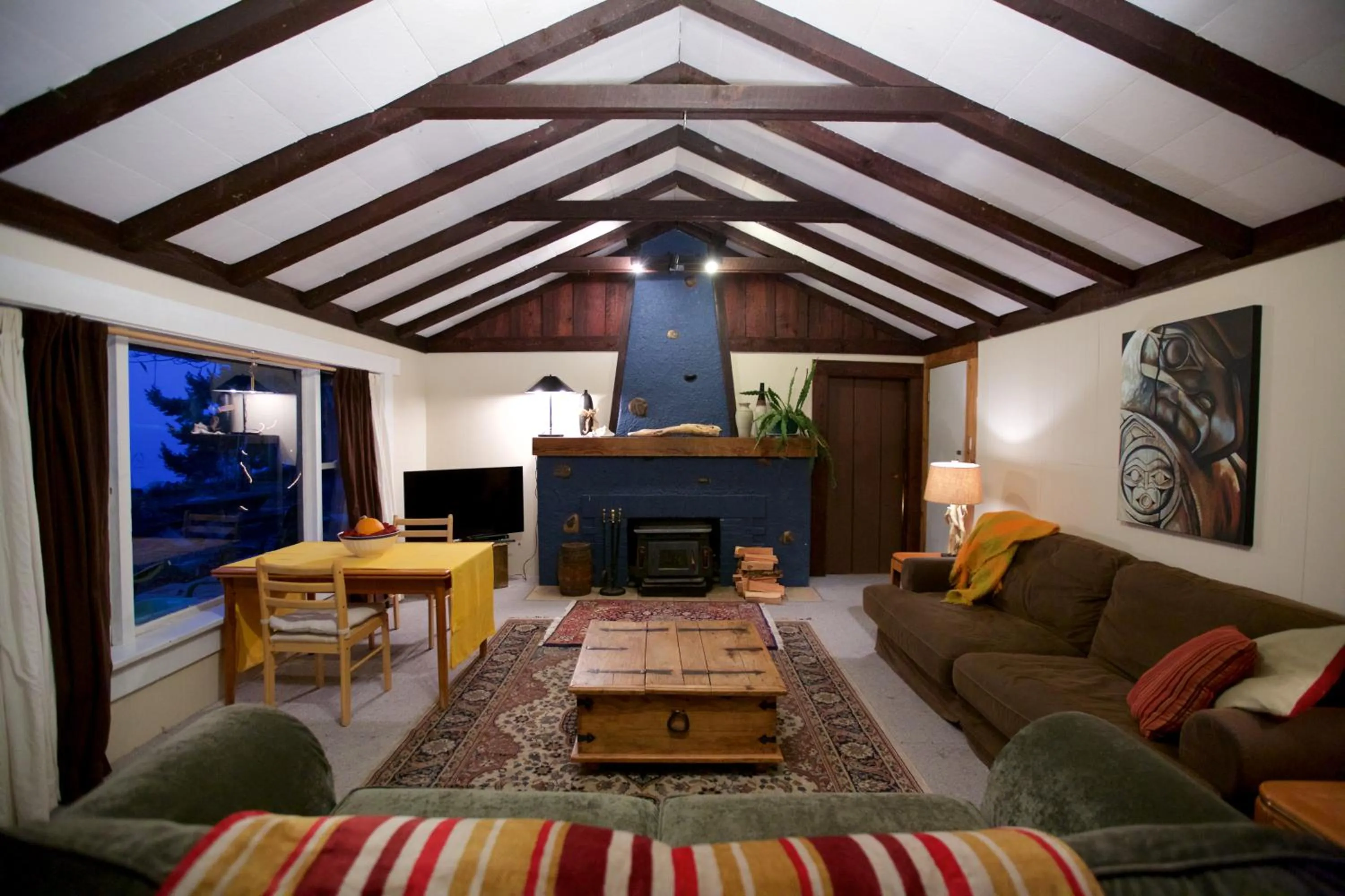 Halfmoon Haven Beach Cottage or Oceanview Suite