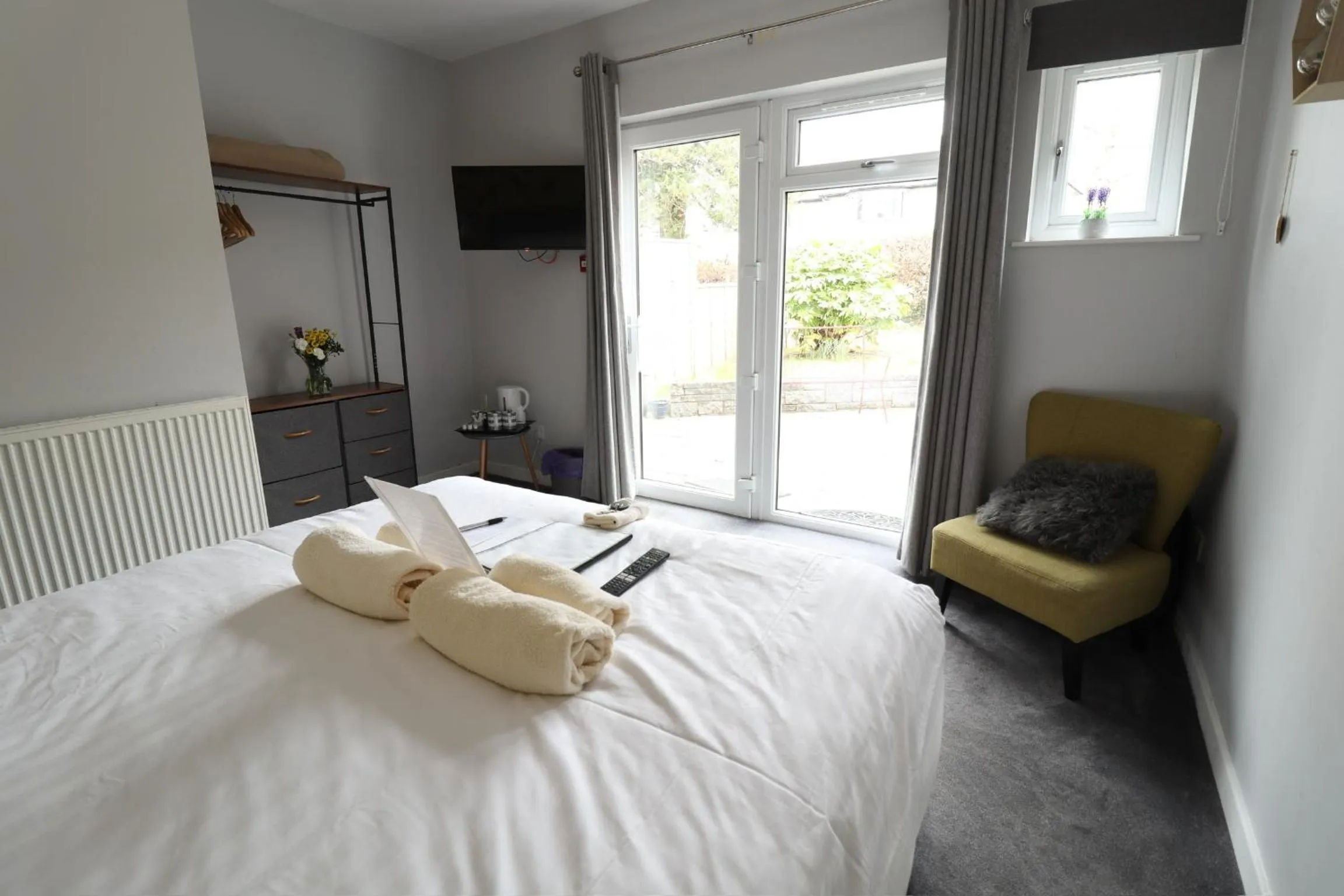 Bedroom, Bed in Rickerby Grange