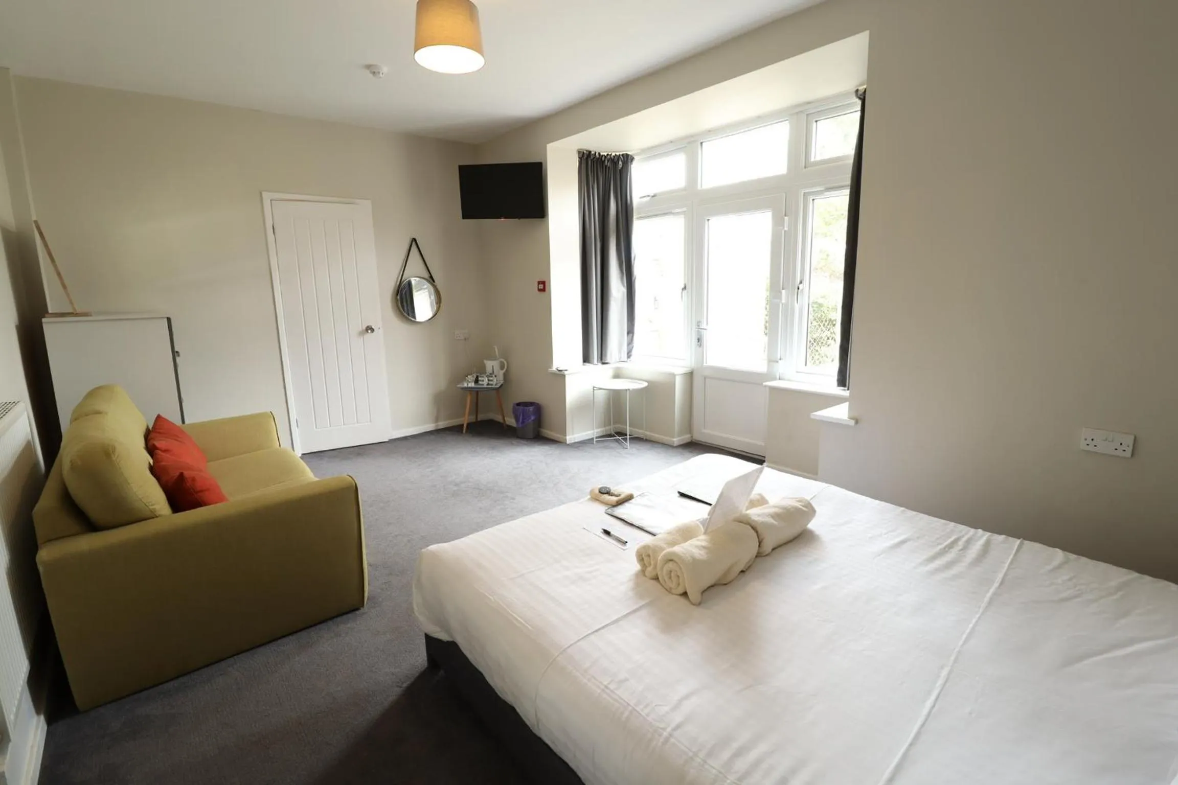 Bedroom, Bed in Rickerby Grange