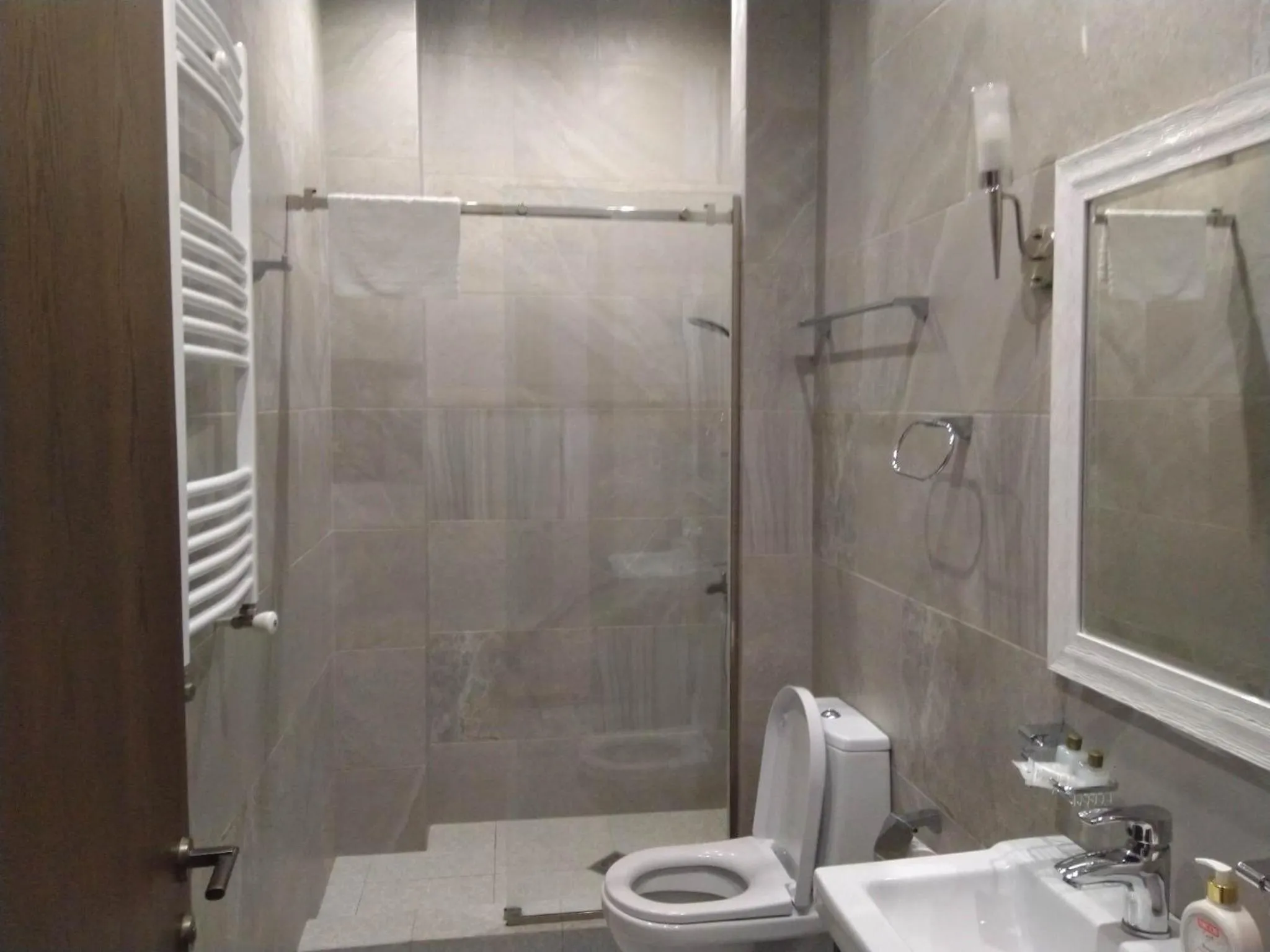 Eleon Boutique Hotel