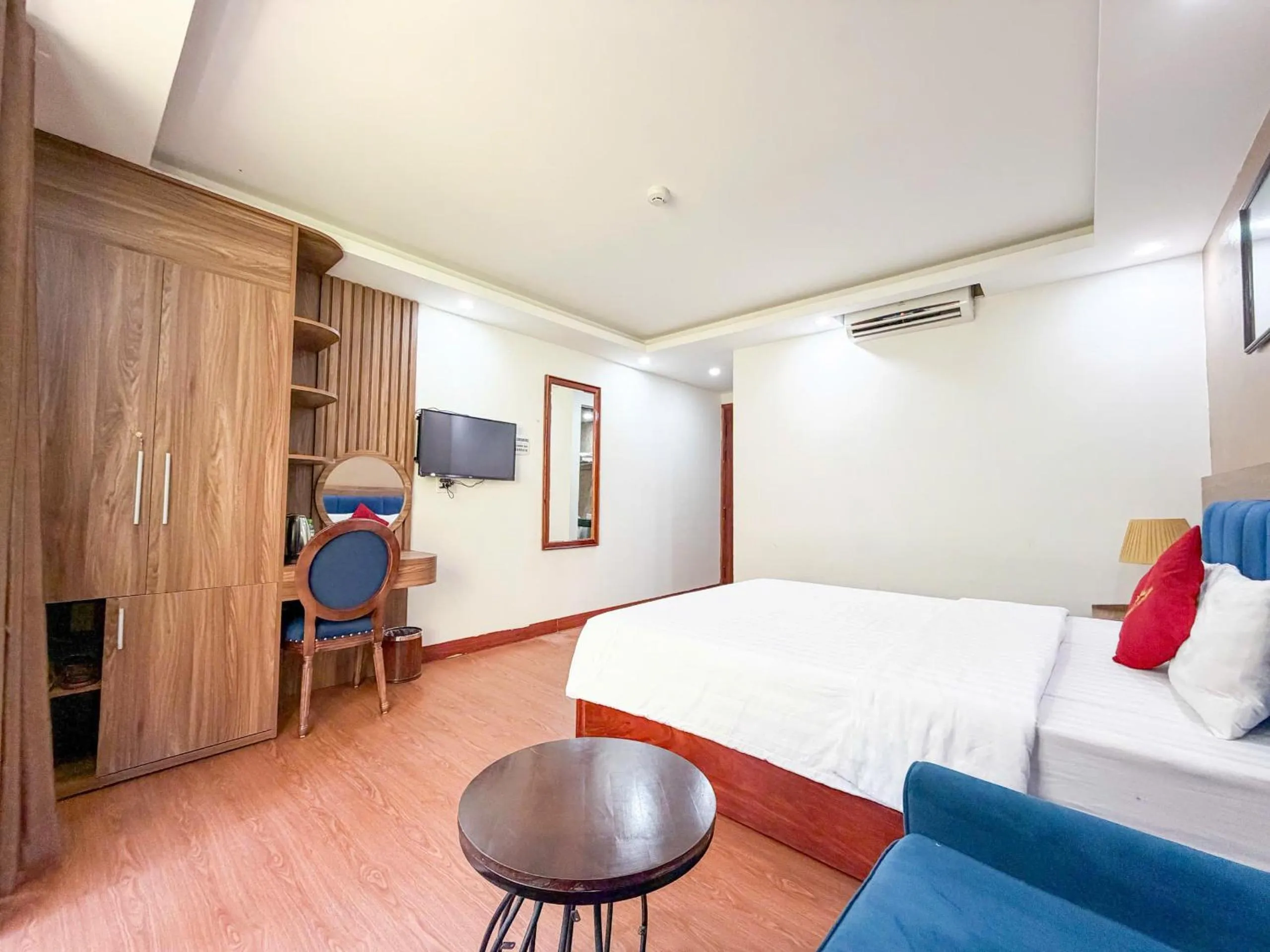 Bedroom, Bed in Liberty Sapa Hotel