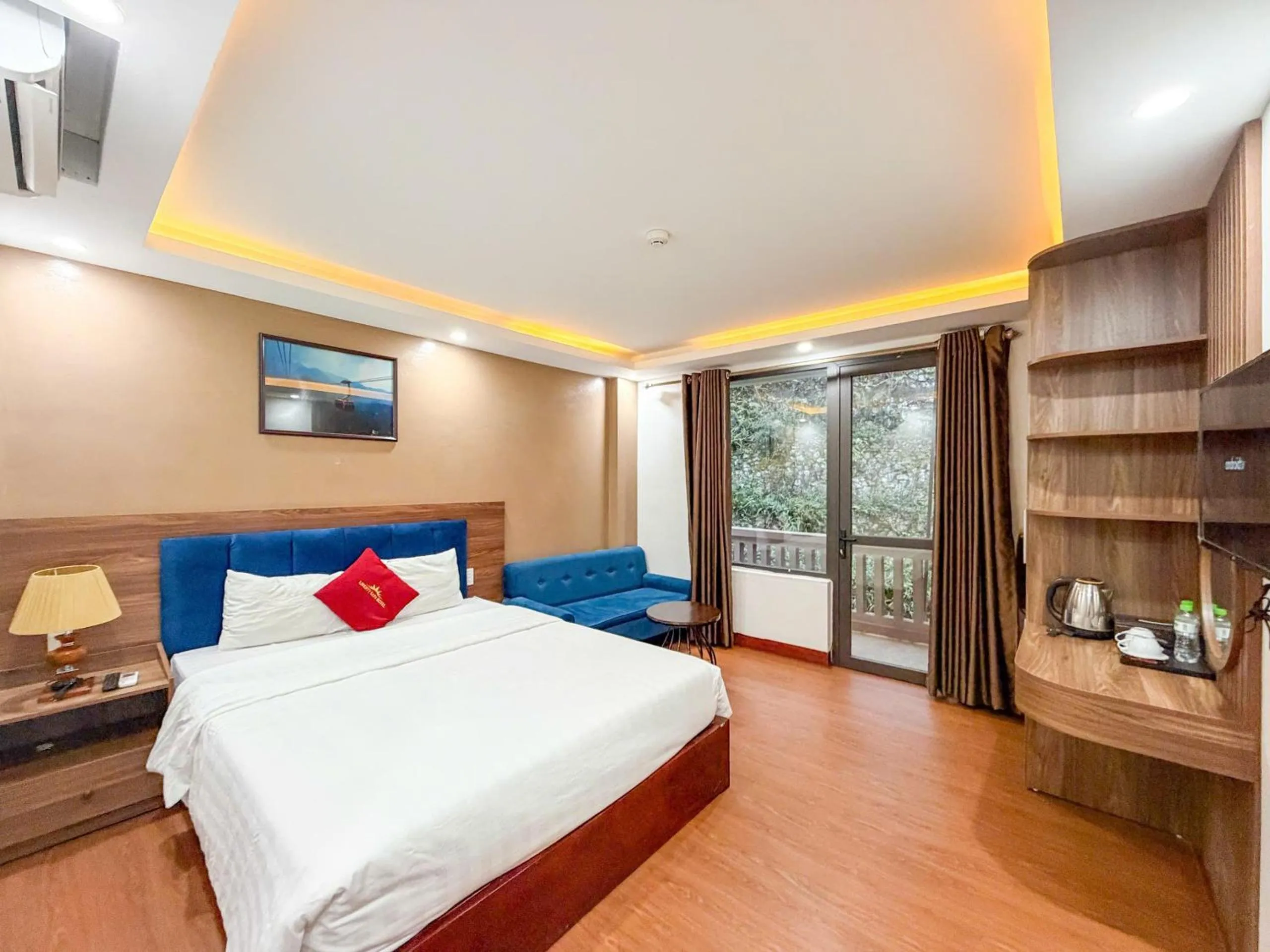 Bedroom, Bed in Liberty Sapa Hotel