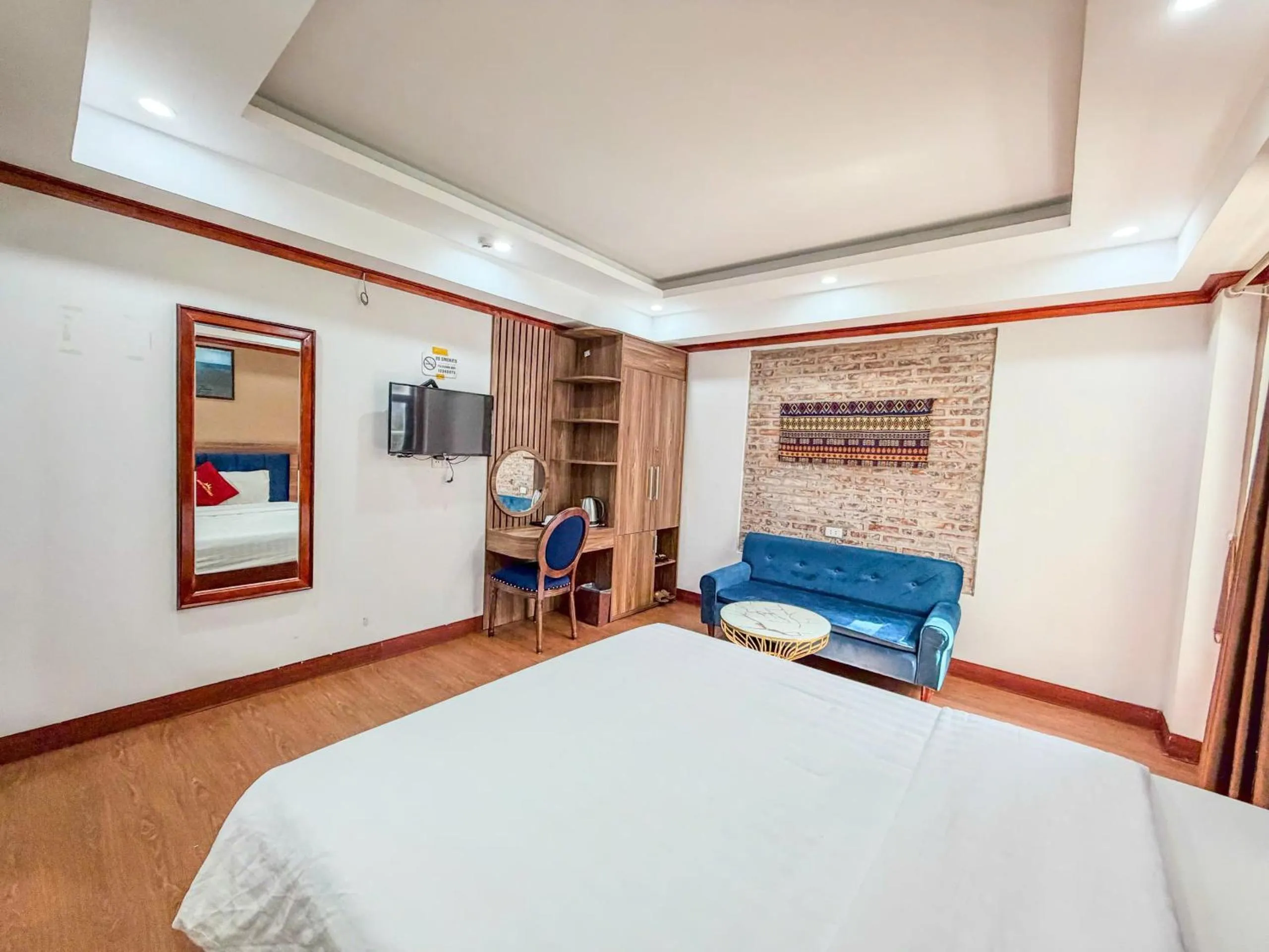 Bedroom, Bed in Liberty Sapa Hotel