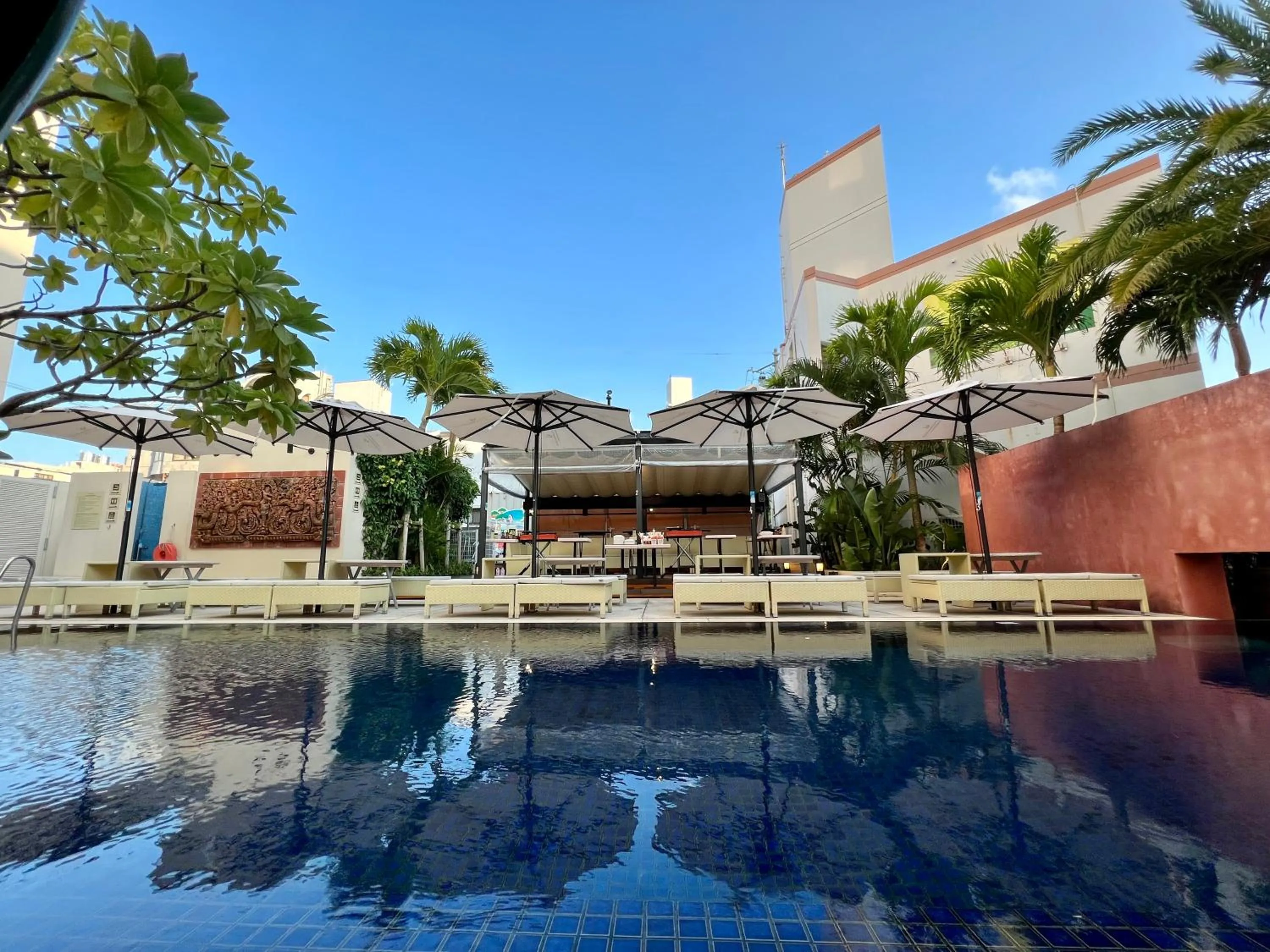 Property building in Hotel Palm Royal Resort Kokusai Street