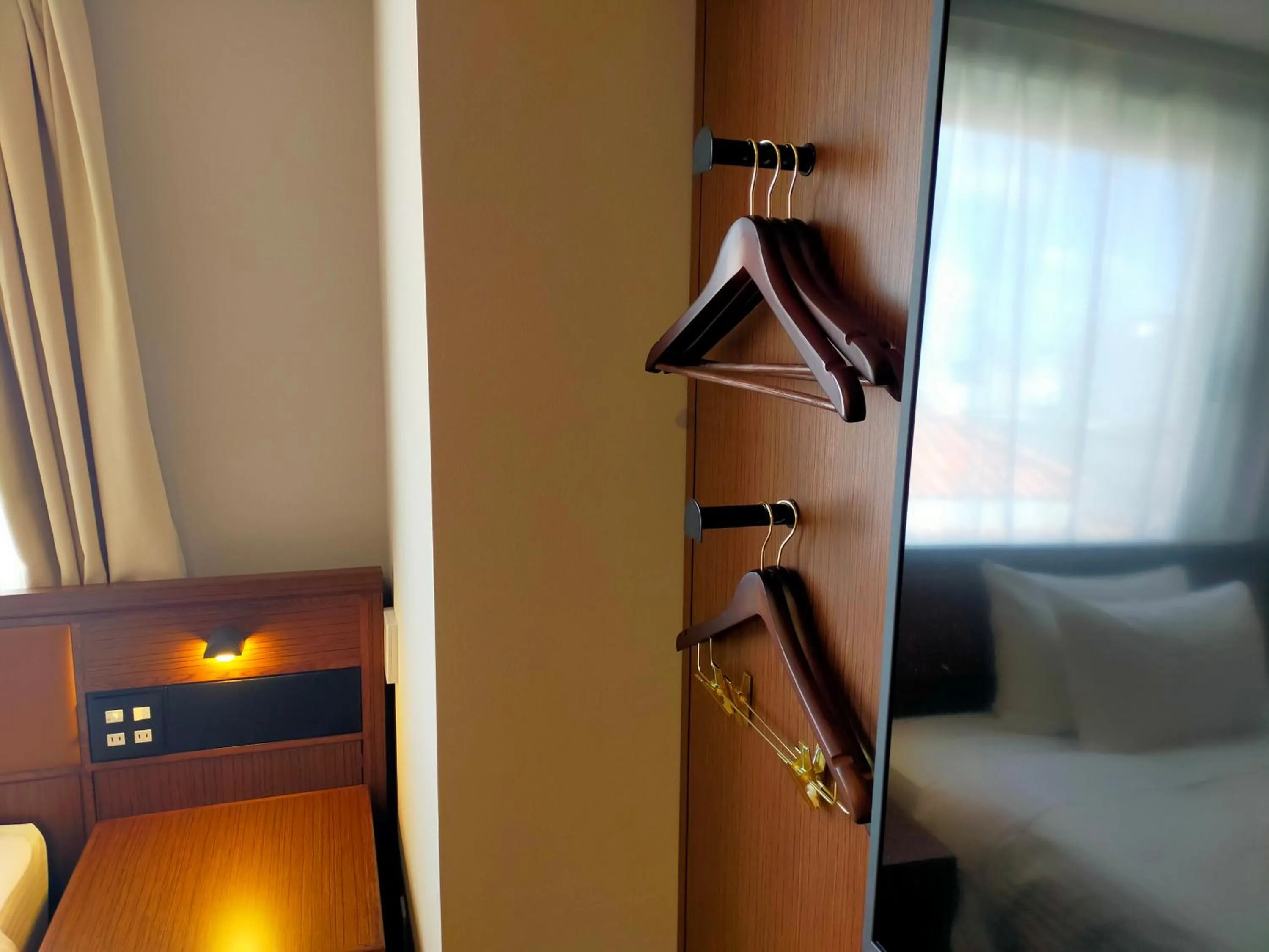 Photo of the whole room, Bed in Hotel Palm Royal Resort Kokusai Street