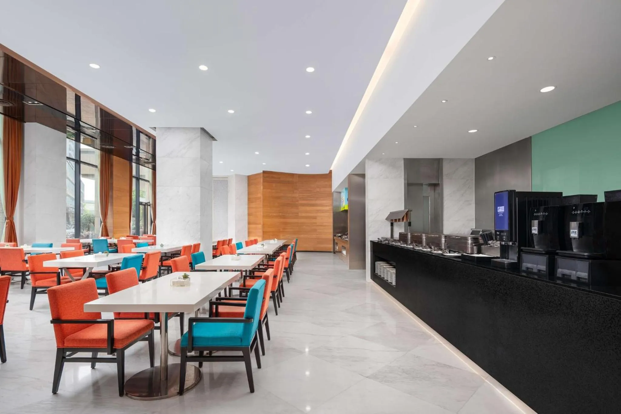 Restaurant/places to eat in Holiday Inn Express Chengdu Gulou-Tianfu Square Chunxi Road Branch