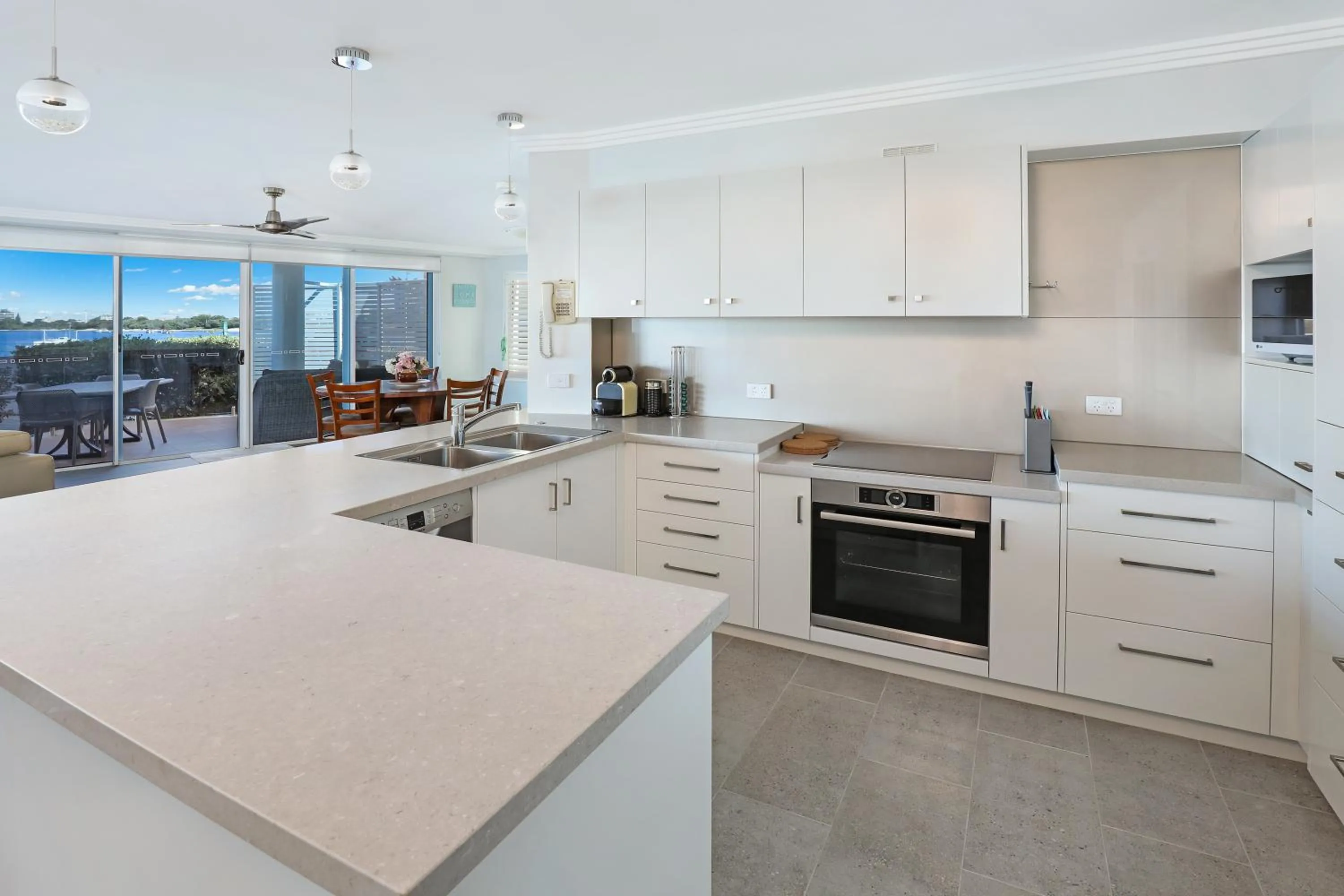 Kitchen or kitchenette in Watermark Resort Caloundra