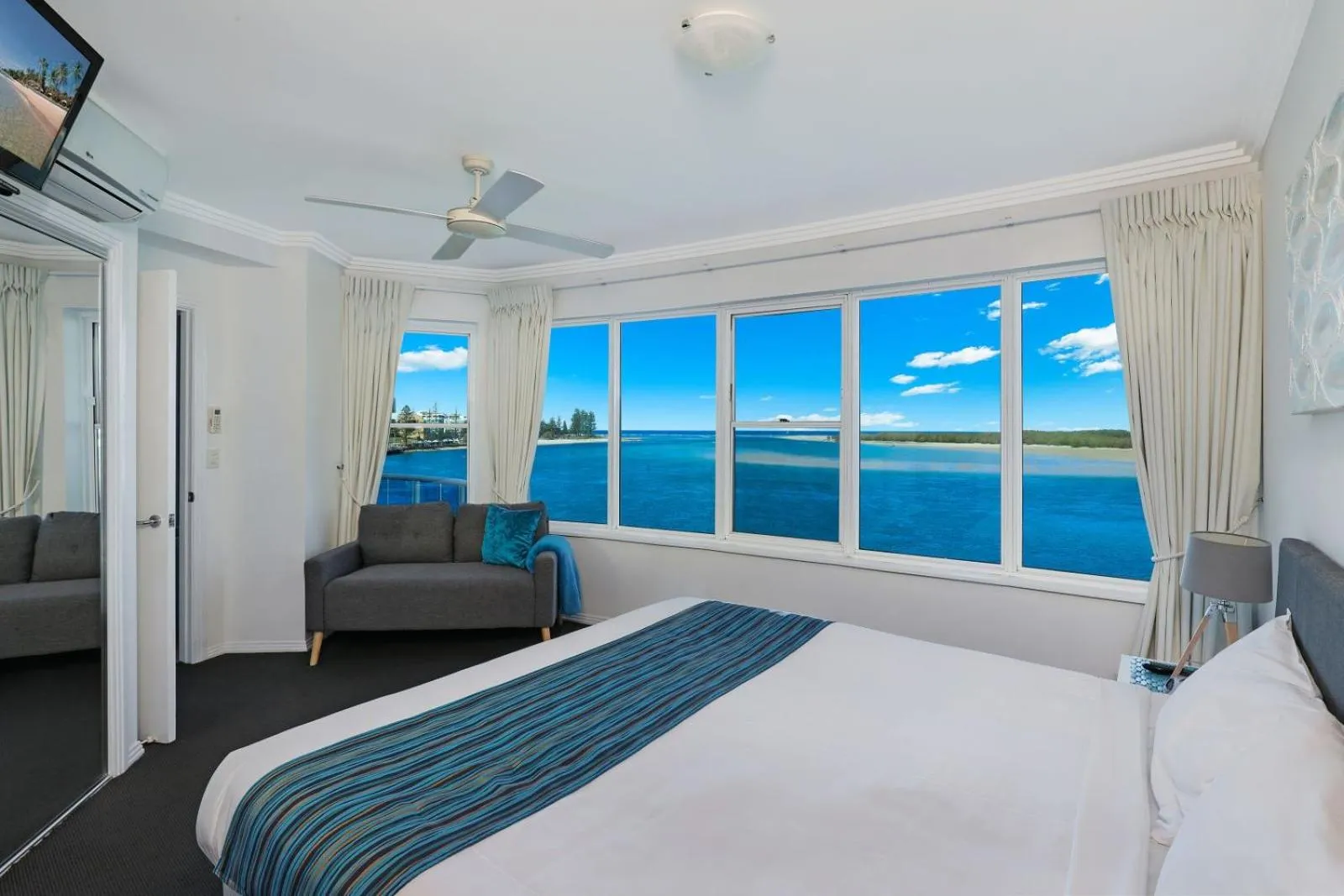 Bedroom, Bed in Watermark Resort Caloundra