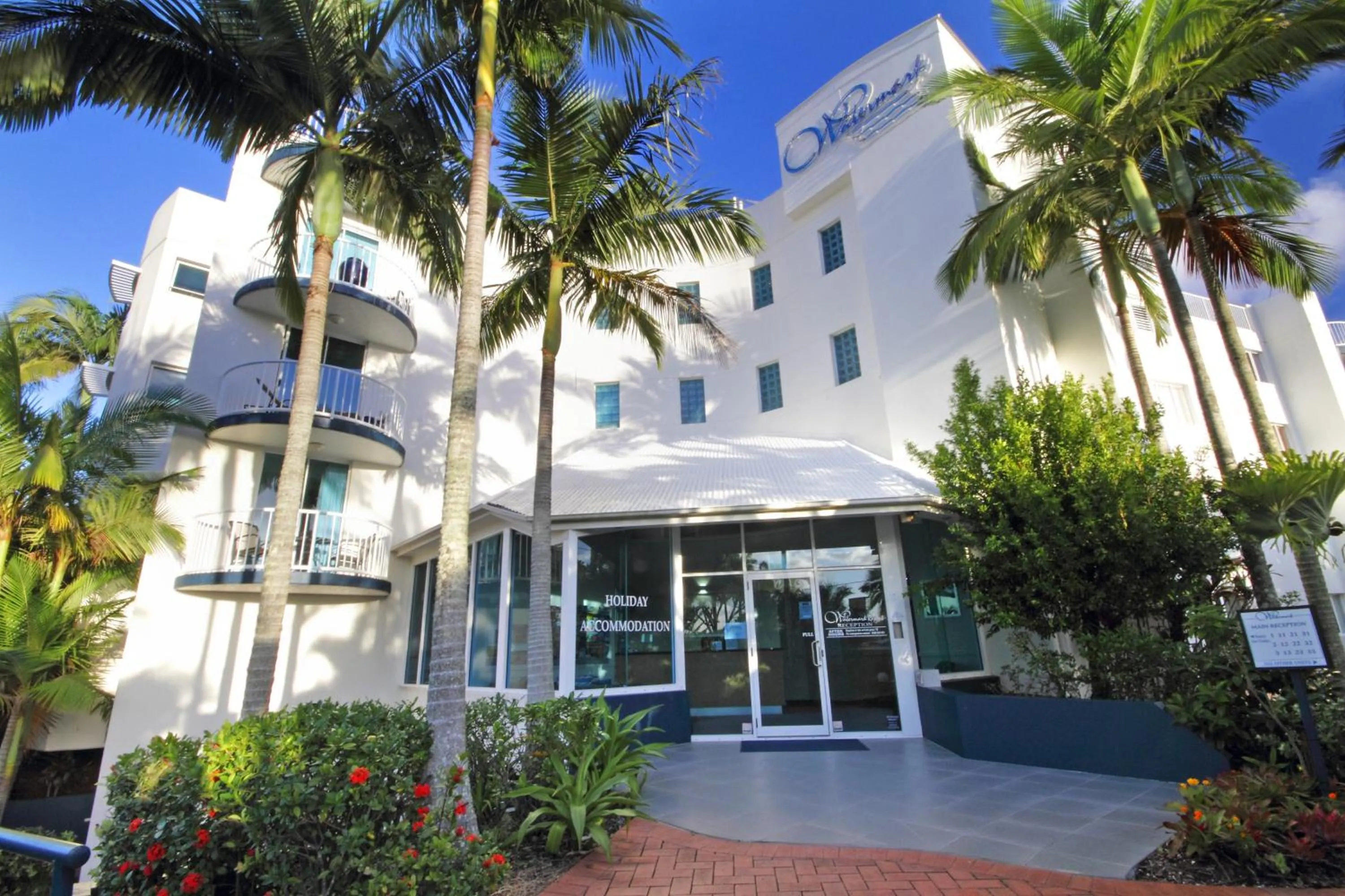 Facade/entrance in Watermark Resort Caloundra