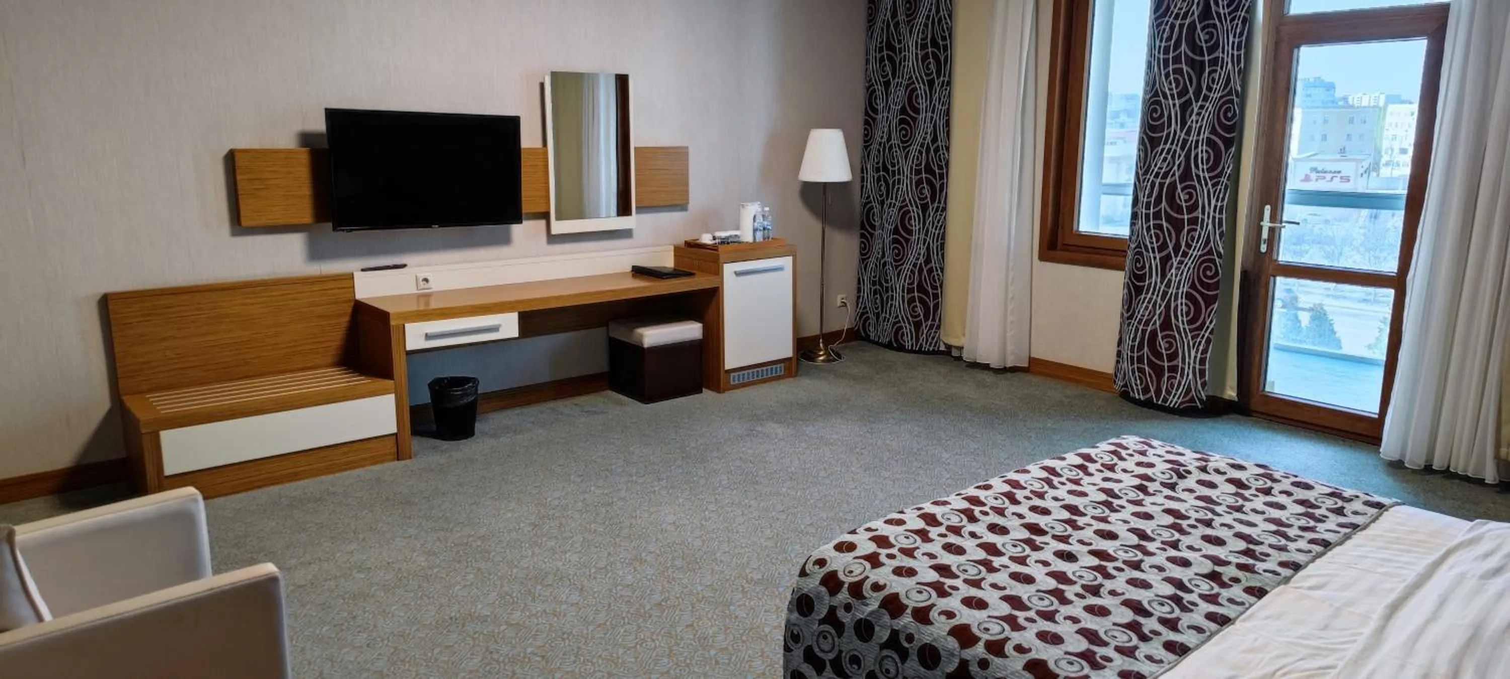 Balcony/Terrace in Grand Nur Plaza Hotel