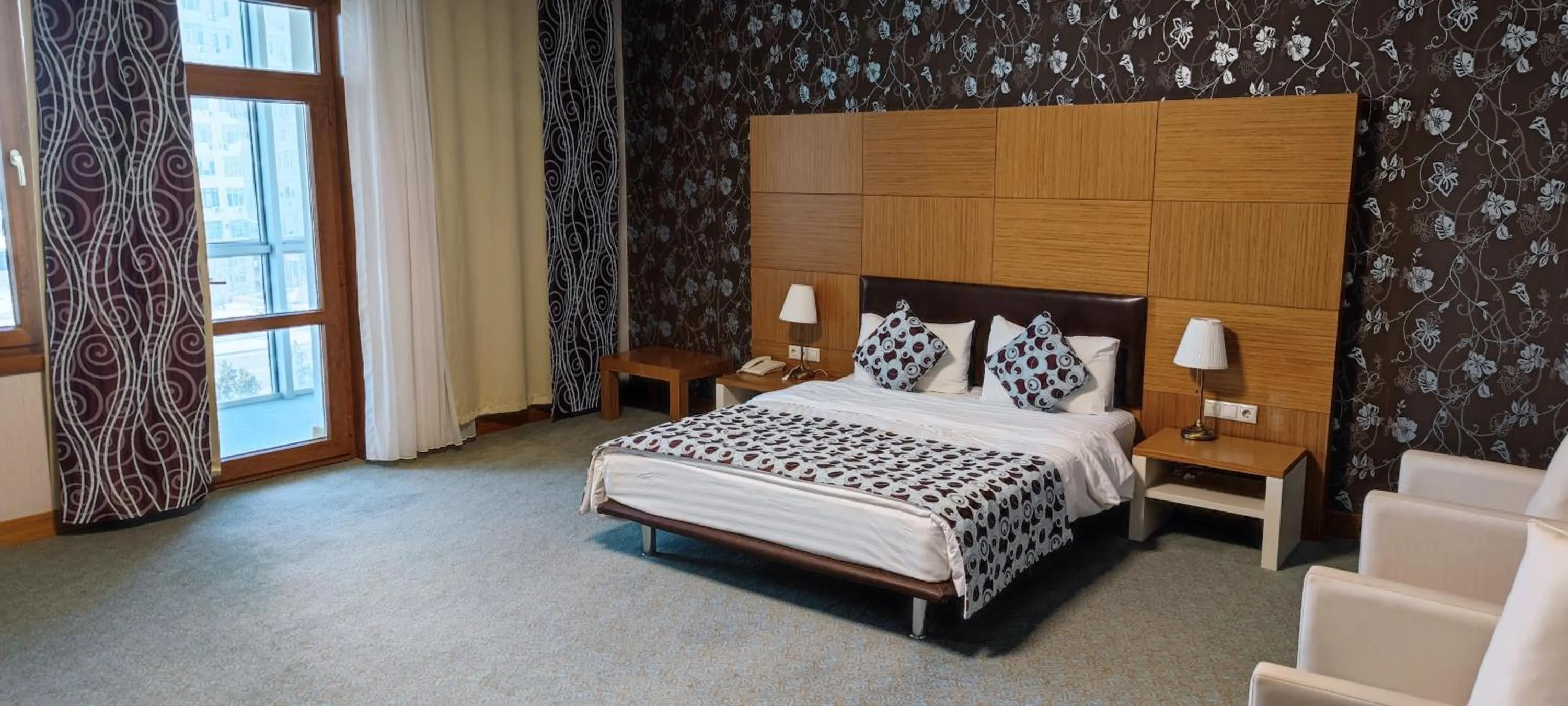 Bed in Grand Nur Plaza Hotel