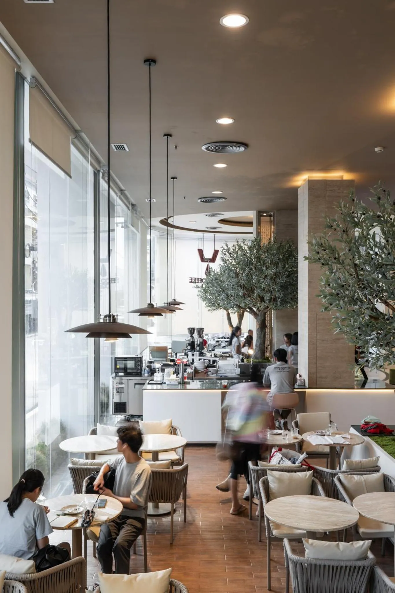 Golden Crown Grand Hotel