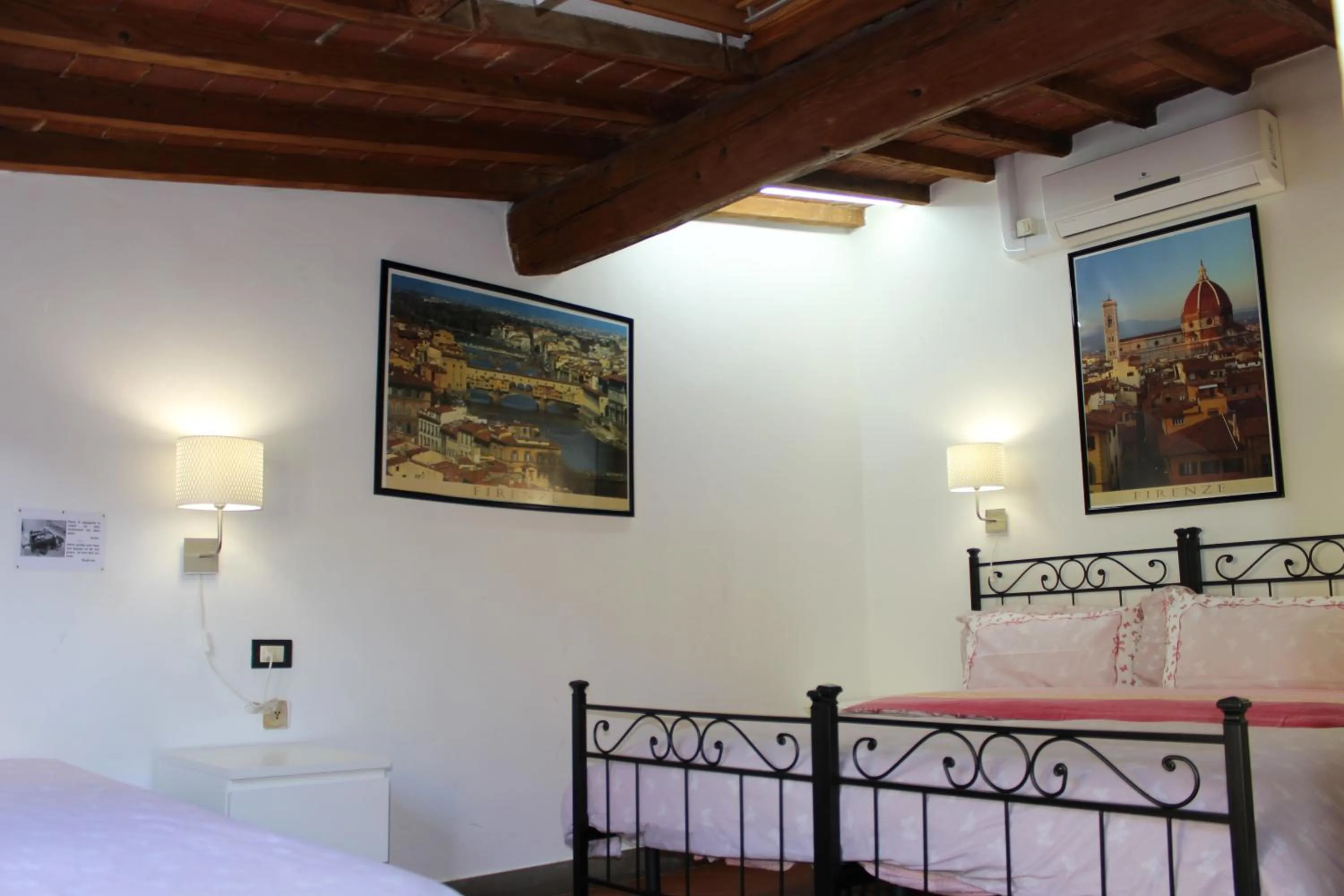 Bed in Max Apartments