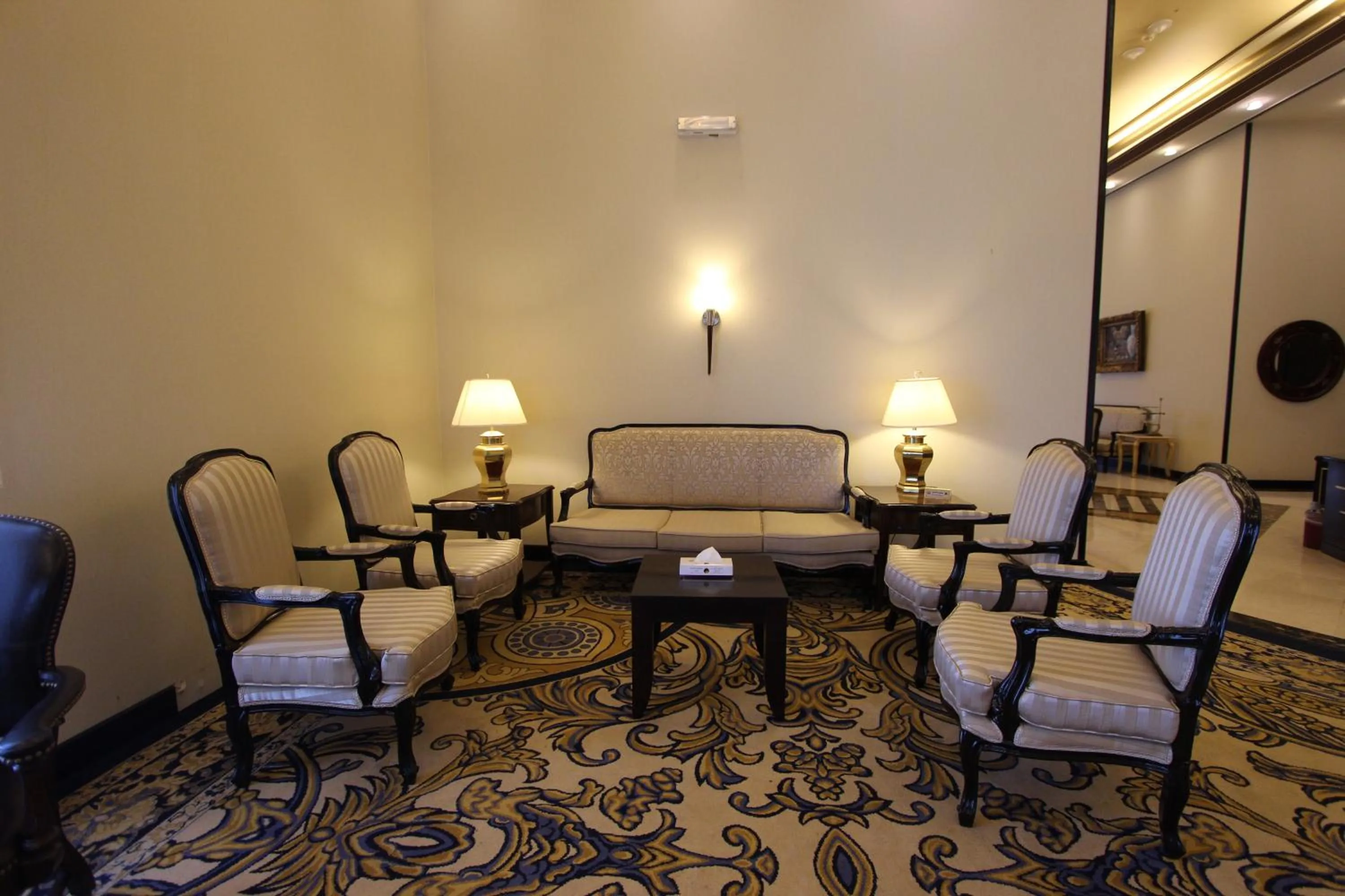 Business facilities in Awaliv Hotel