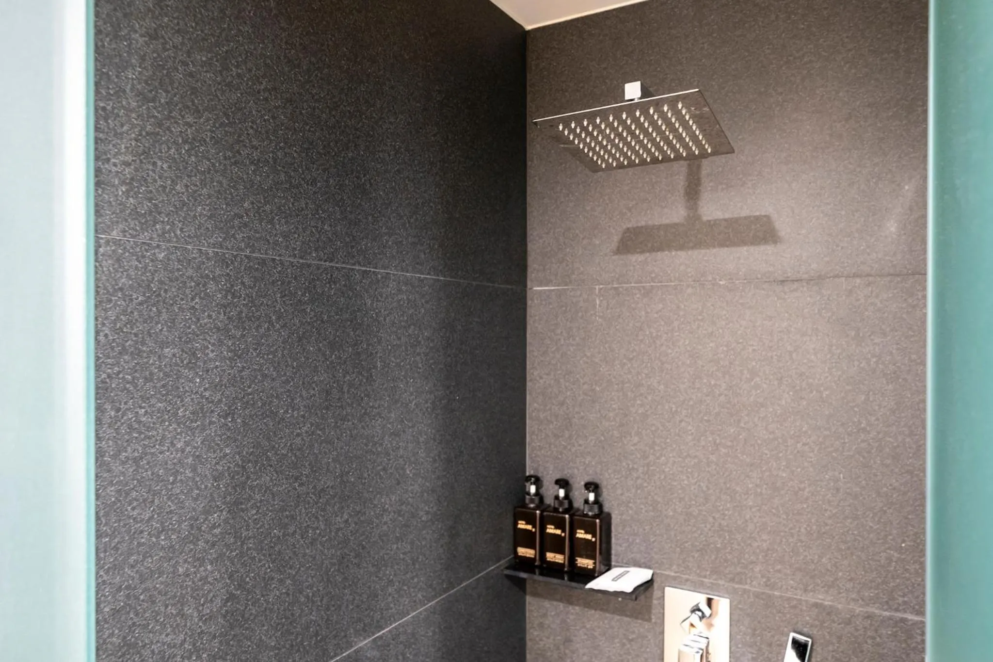 Shower in Amare Hotel Jongno