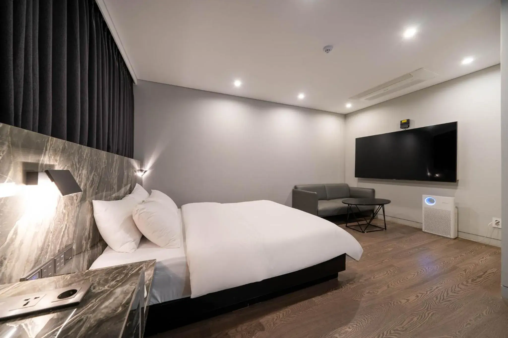 Deluxe Room in Amare Hotel Jongno Deluxe Room in Amare Hotel Jongno