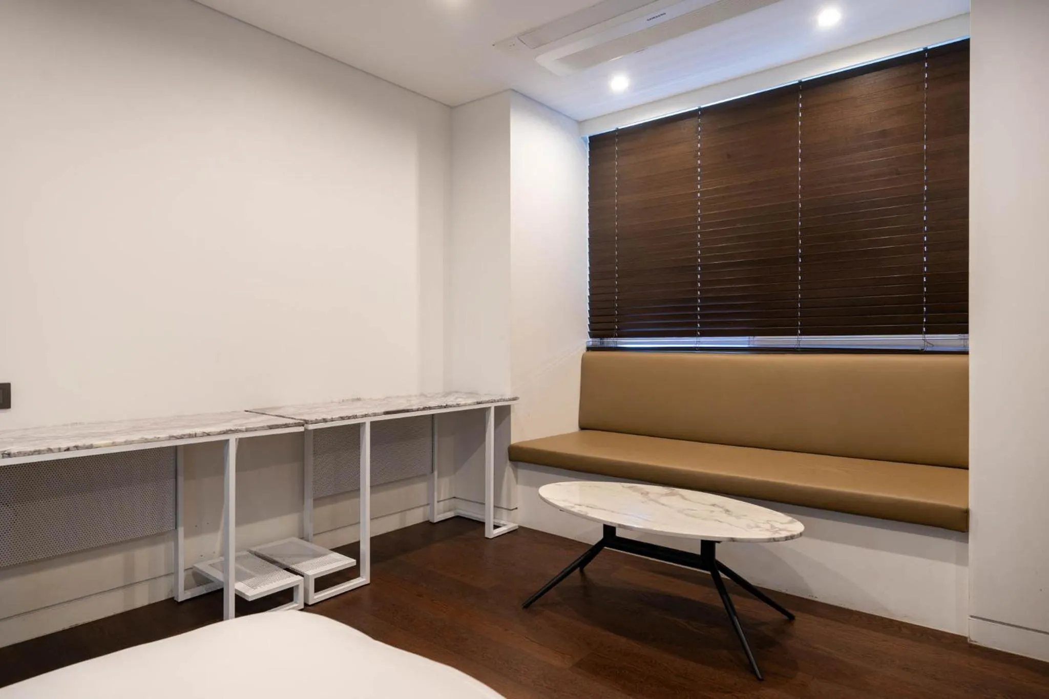 Living room, Bed in Amare Hotel Jongno