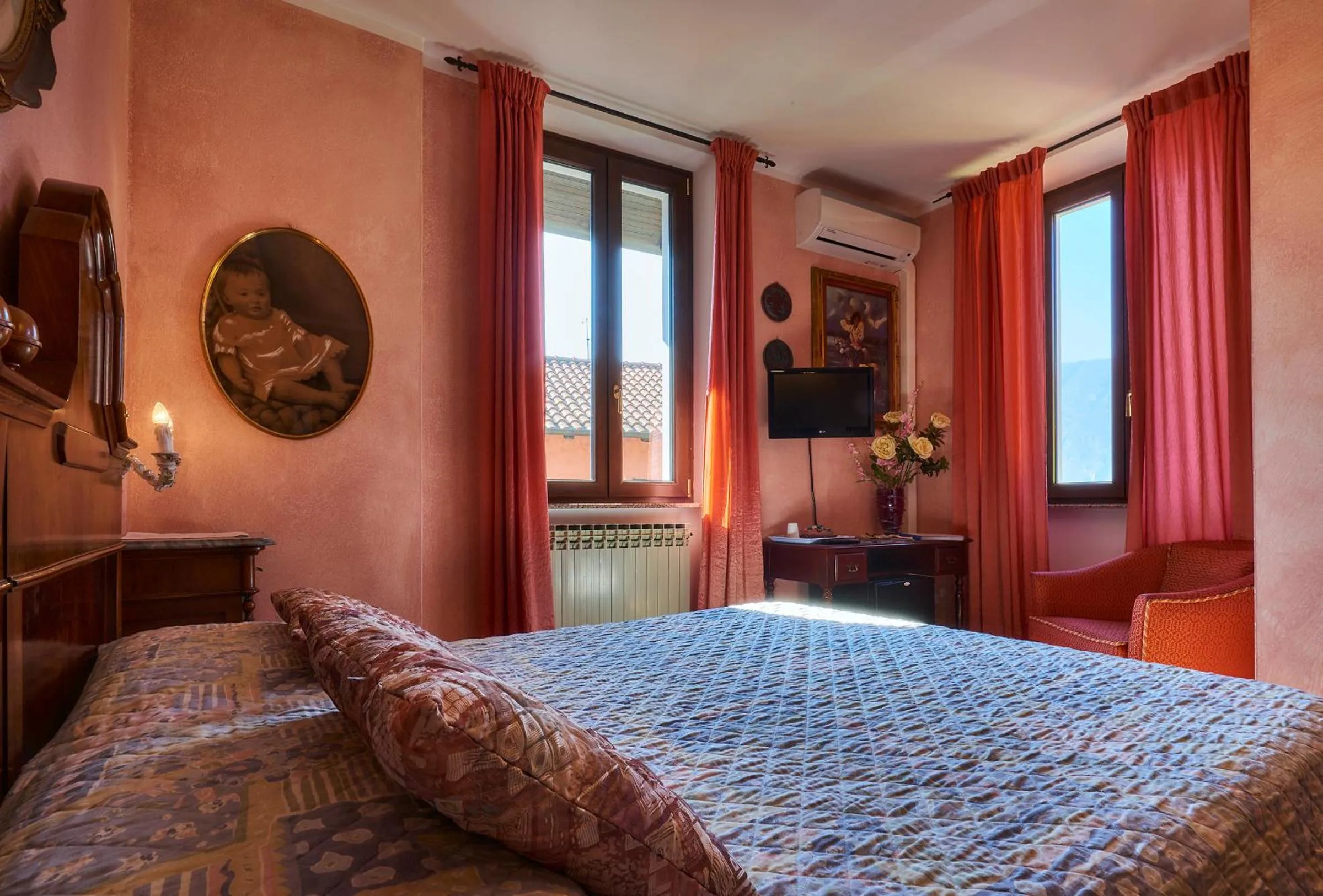Bed in B&B - FORESTERIA - Frontelago Lake Como