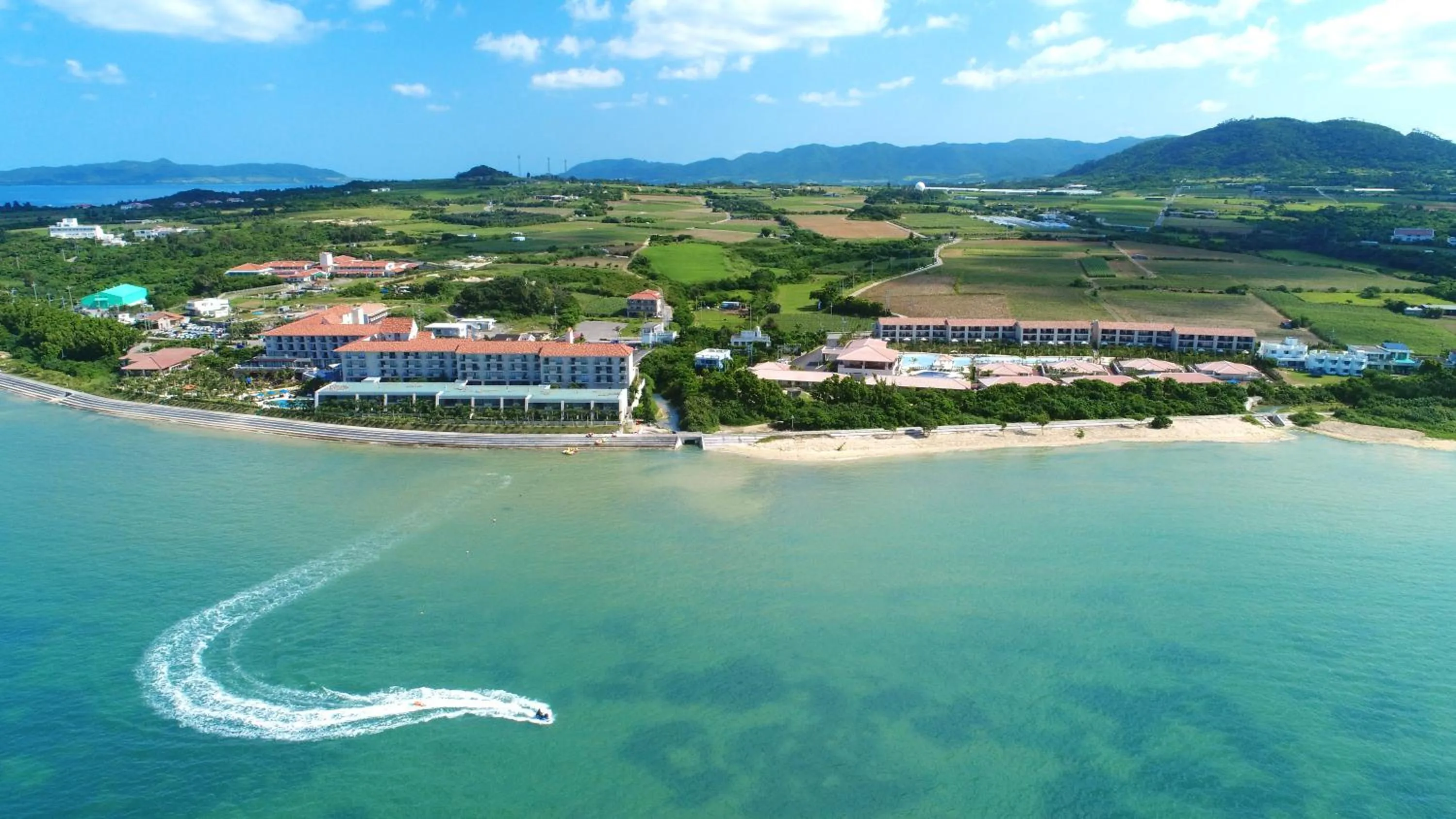 Property building in GRANDVRIORESORT ISHIGAKIJIMA Ocean's Wing & Villa Garden