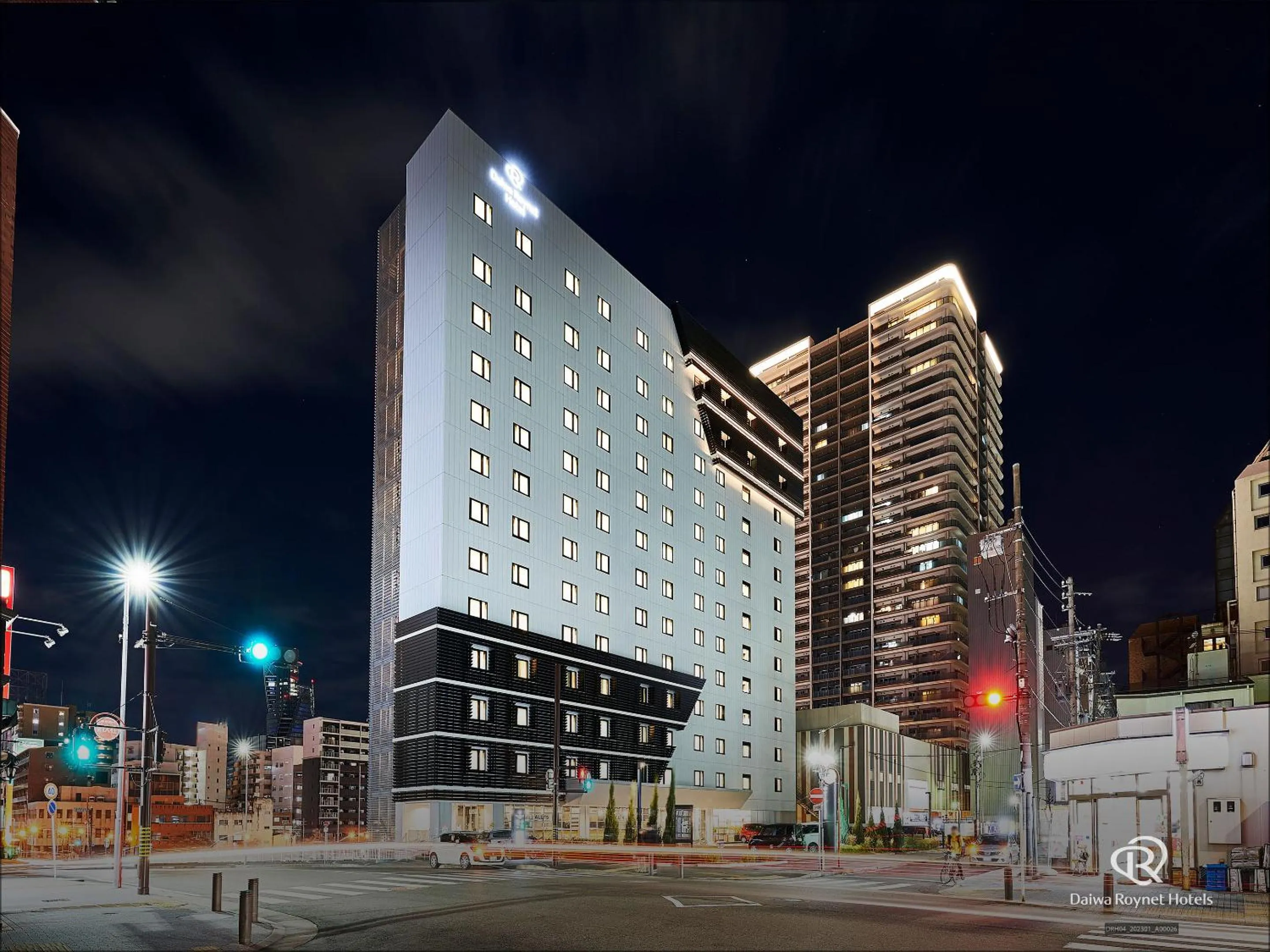 Property building in DEL style Nagoya Nayabashi by Daiwa Roynet Hotel