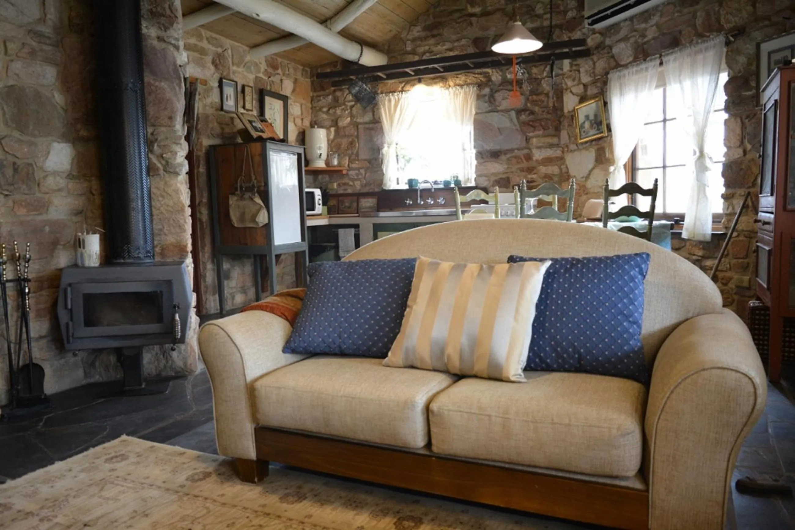 Living room in Trestrail Cottage Accommodation