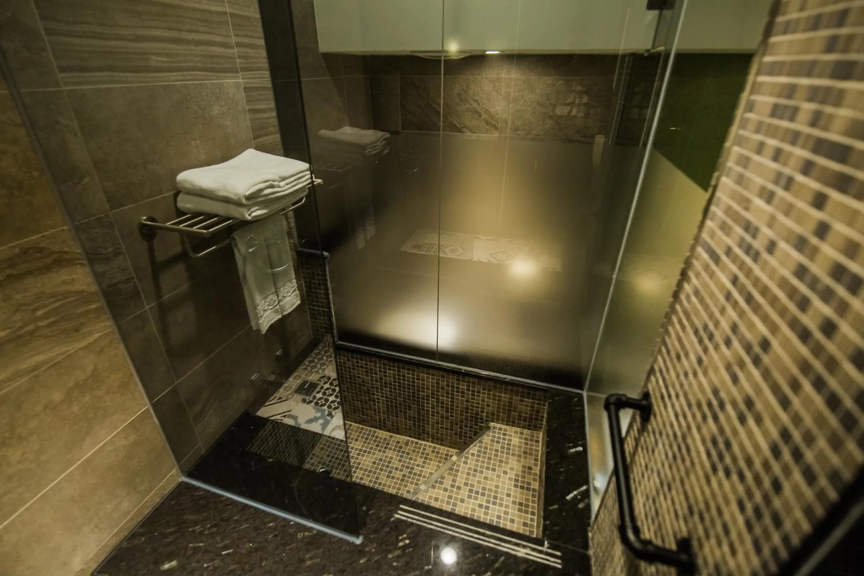 Bathroom in Huwei Hotel