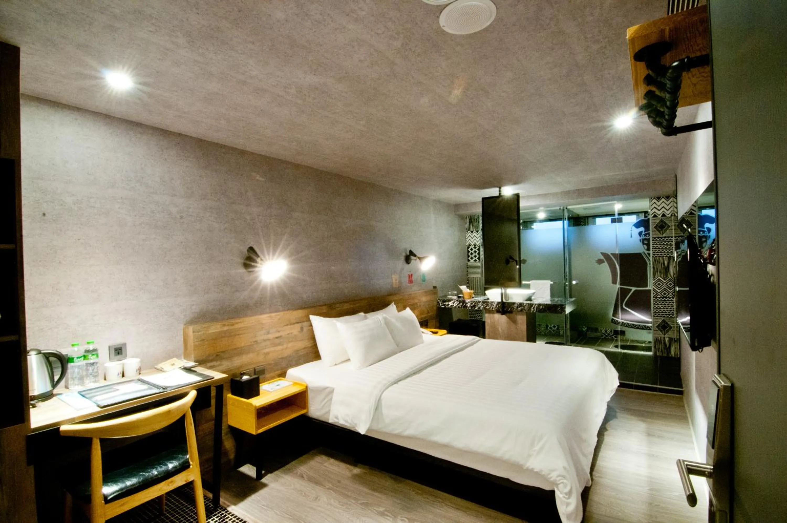 Photo of the whole room, Bed in Huwei Hotel