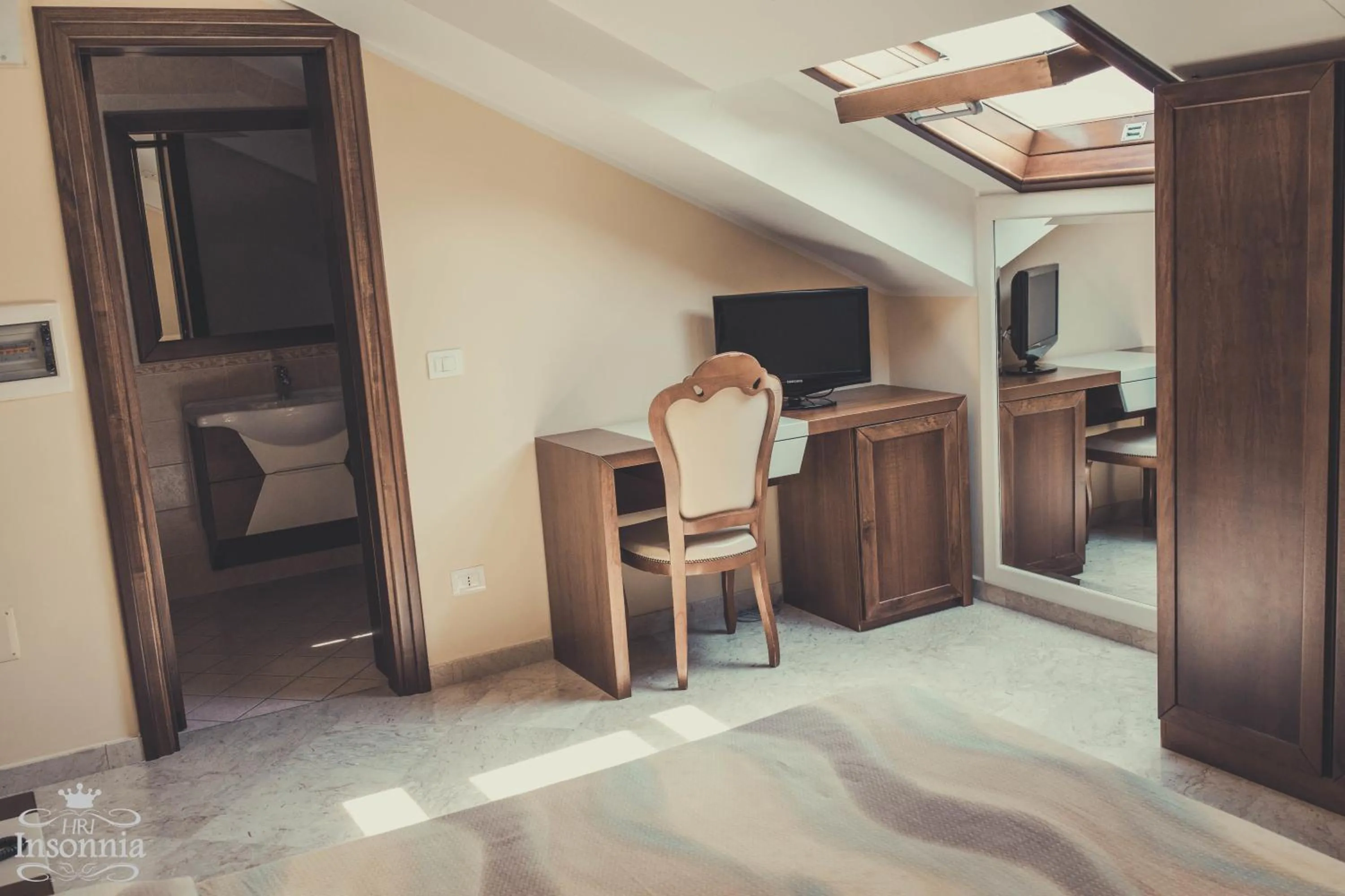 Photo of the whole room in Hotel Insonnia