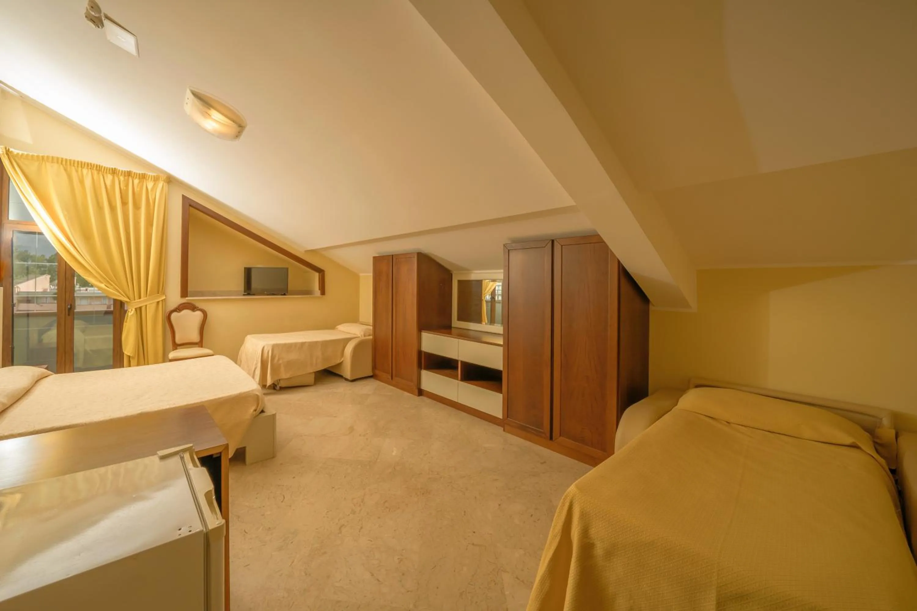 Bedroom, Bed in Hotel Insonnia