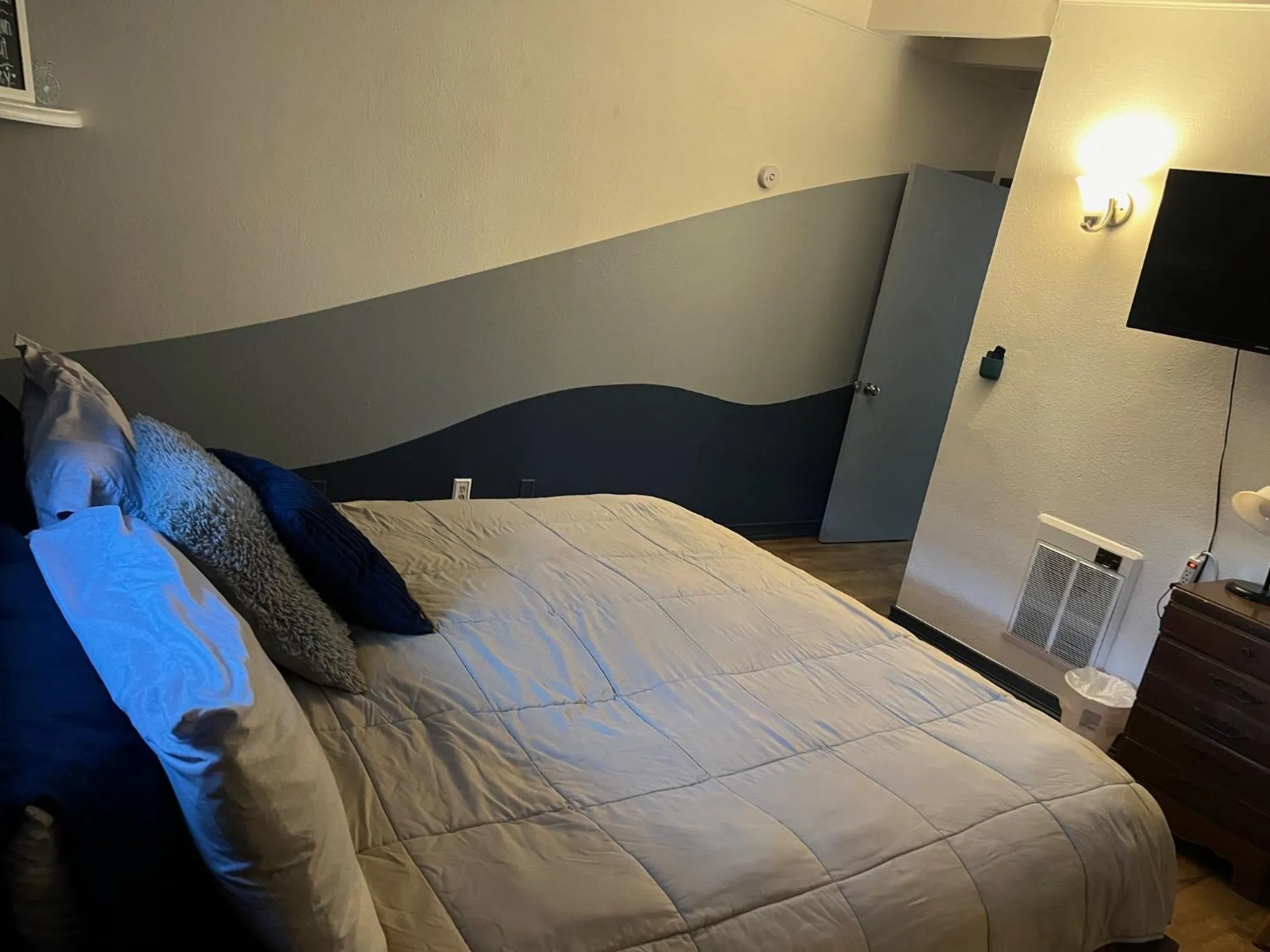 Bed in Center Street Villas