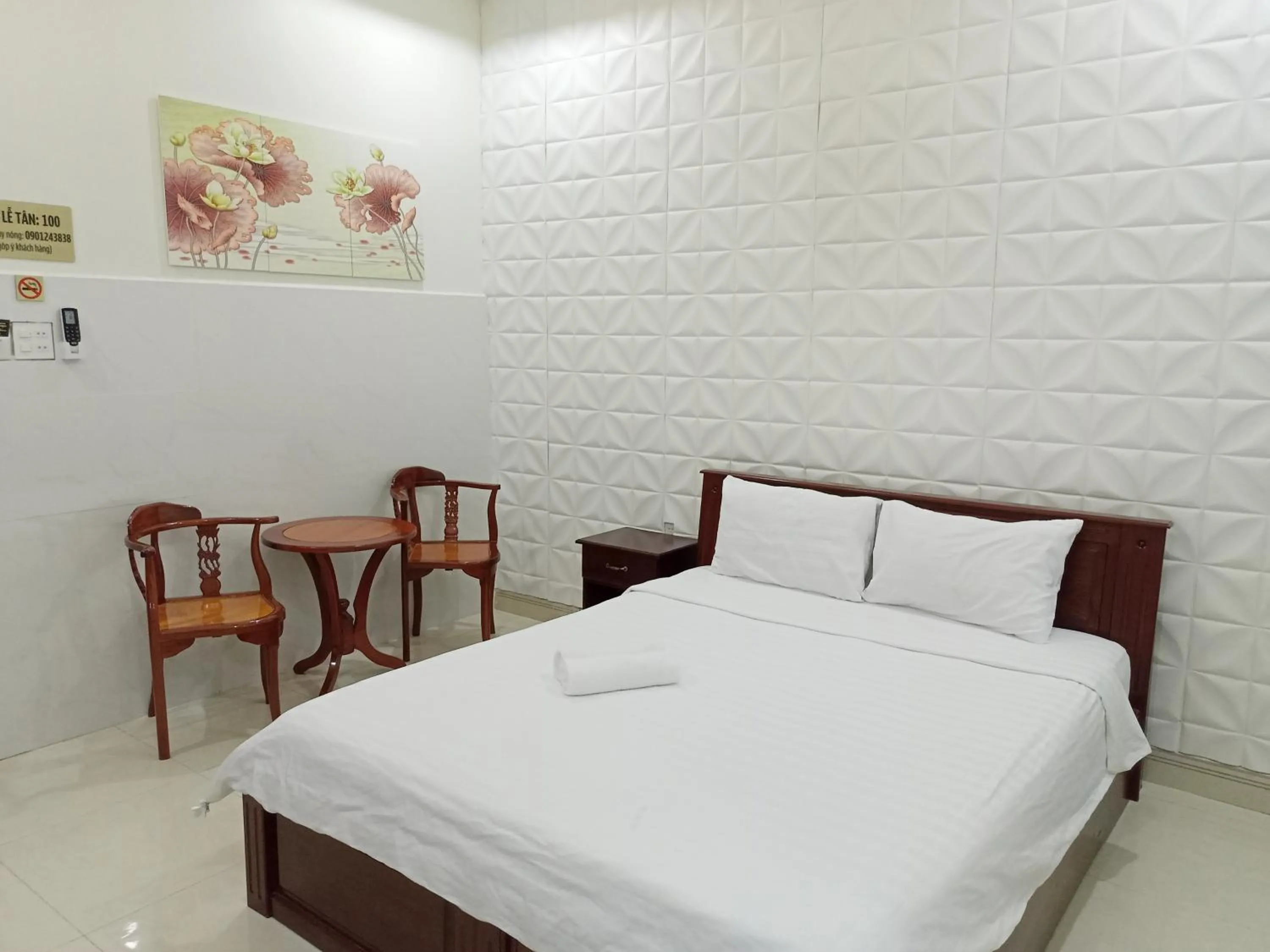 Bed in VẠN LỘC HOTEL