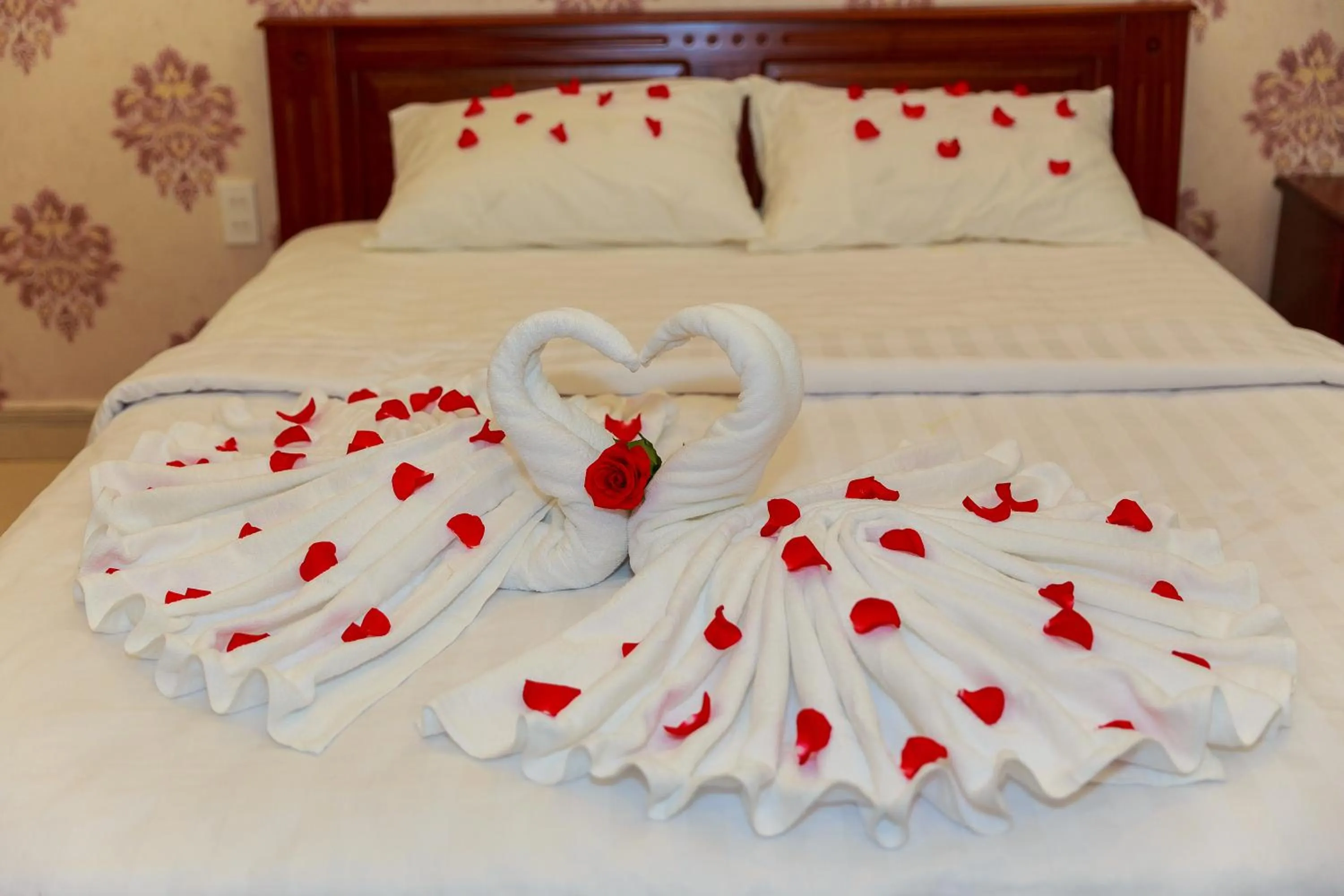Bed in VẠN LỘC HOTEL