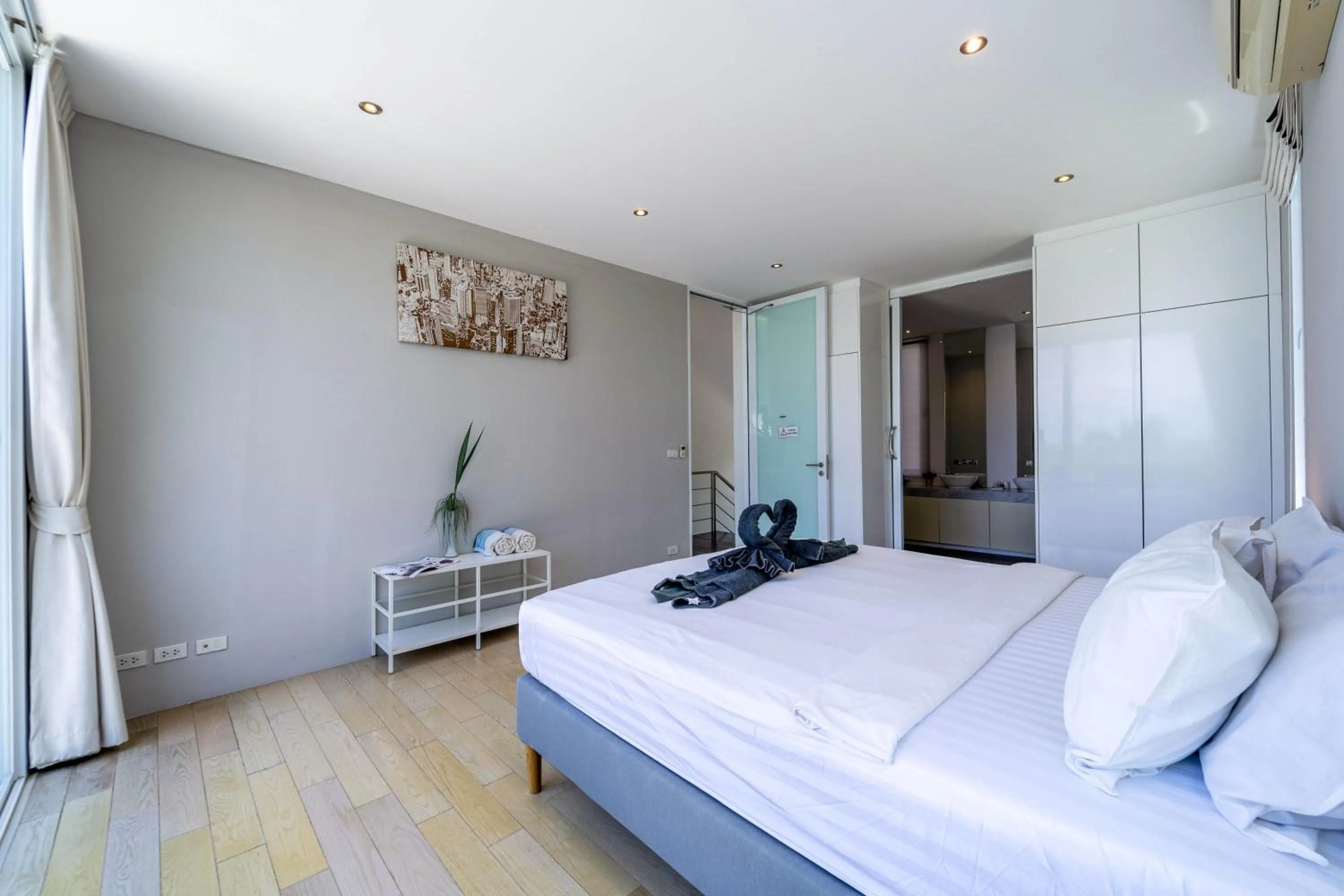 Bed in Phu Montra Villa With Ocean View PM-A4