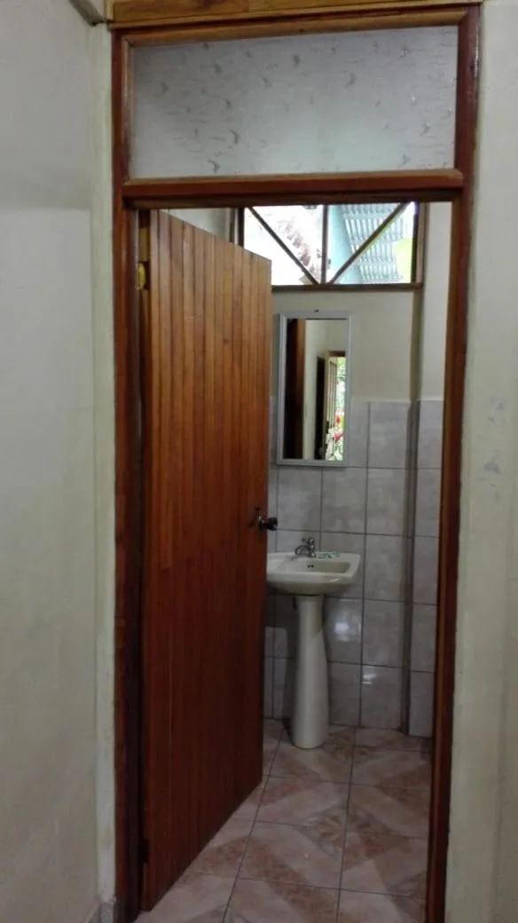 Bathroom in Cabinas Popular