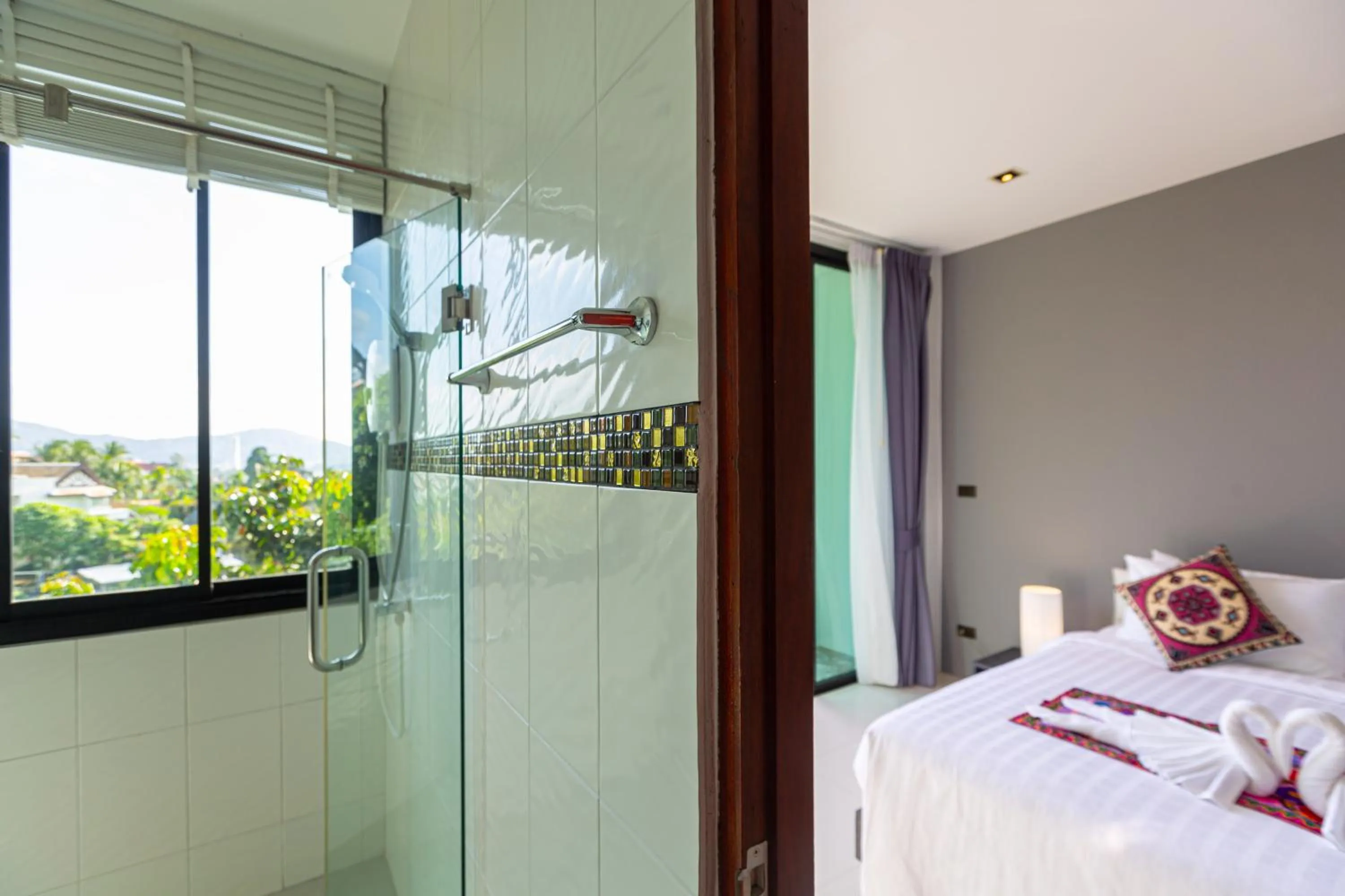 Bed in Rossarin Sea View Patong