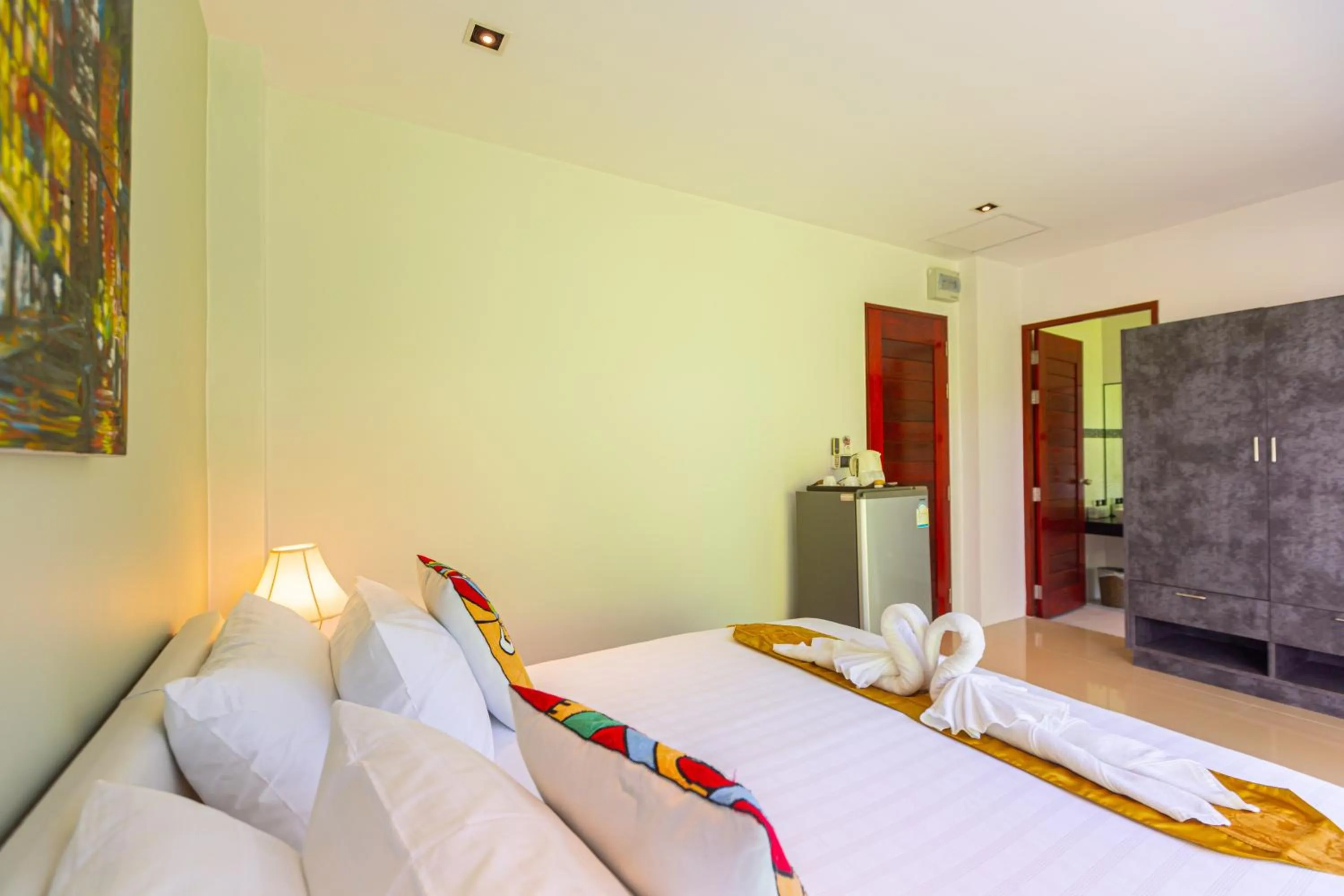 Bed in Rossarin Sea View Patong