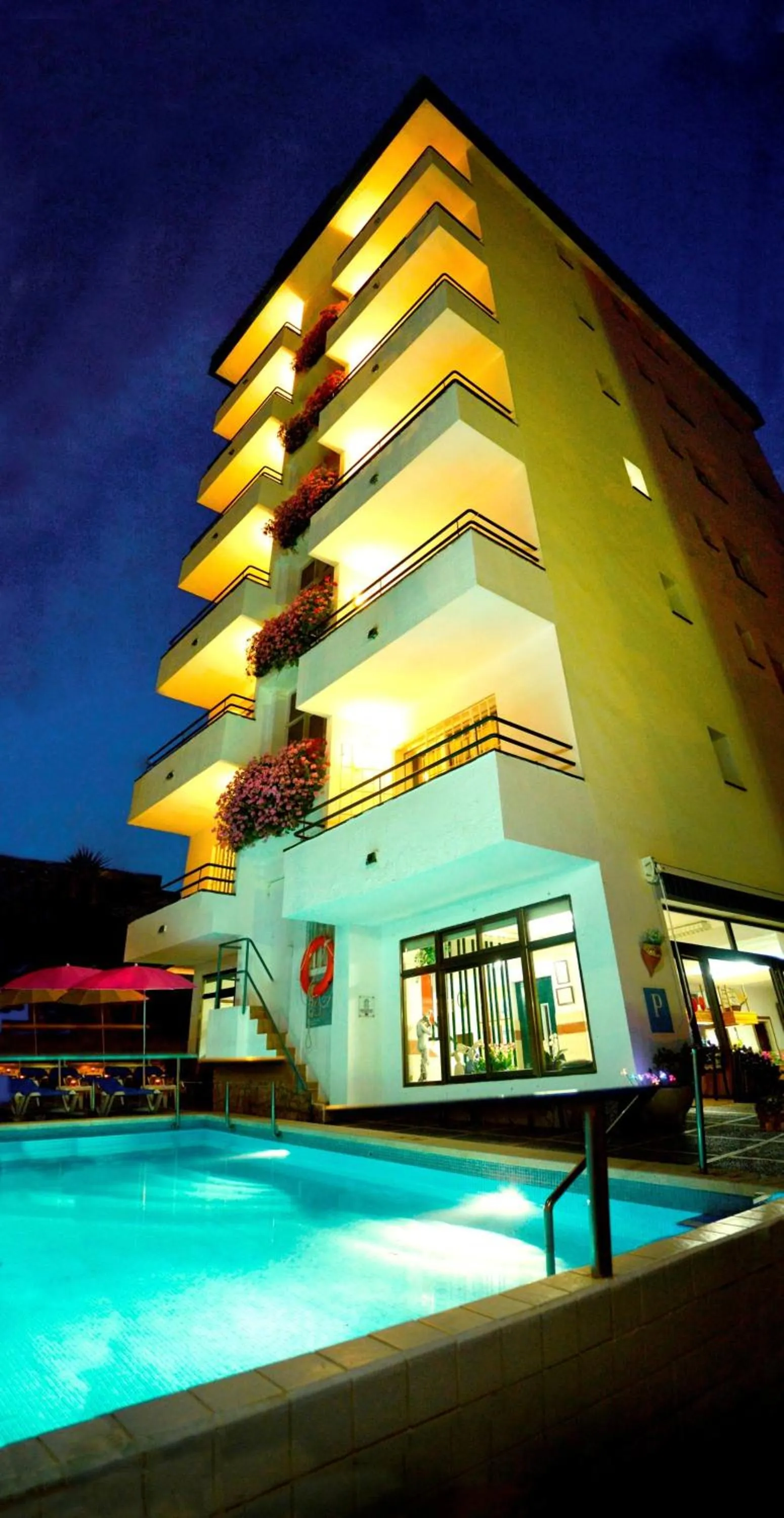 Facade/entrance in Hostal Magnolia