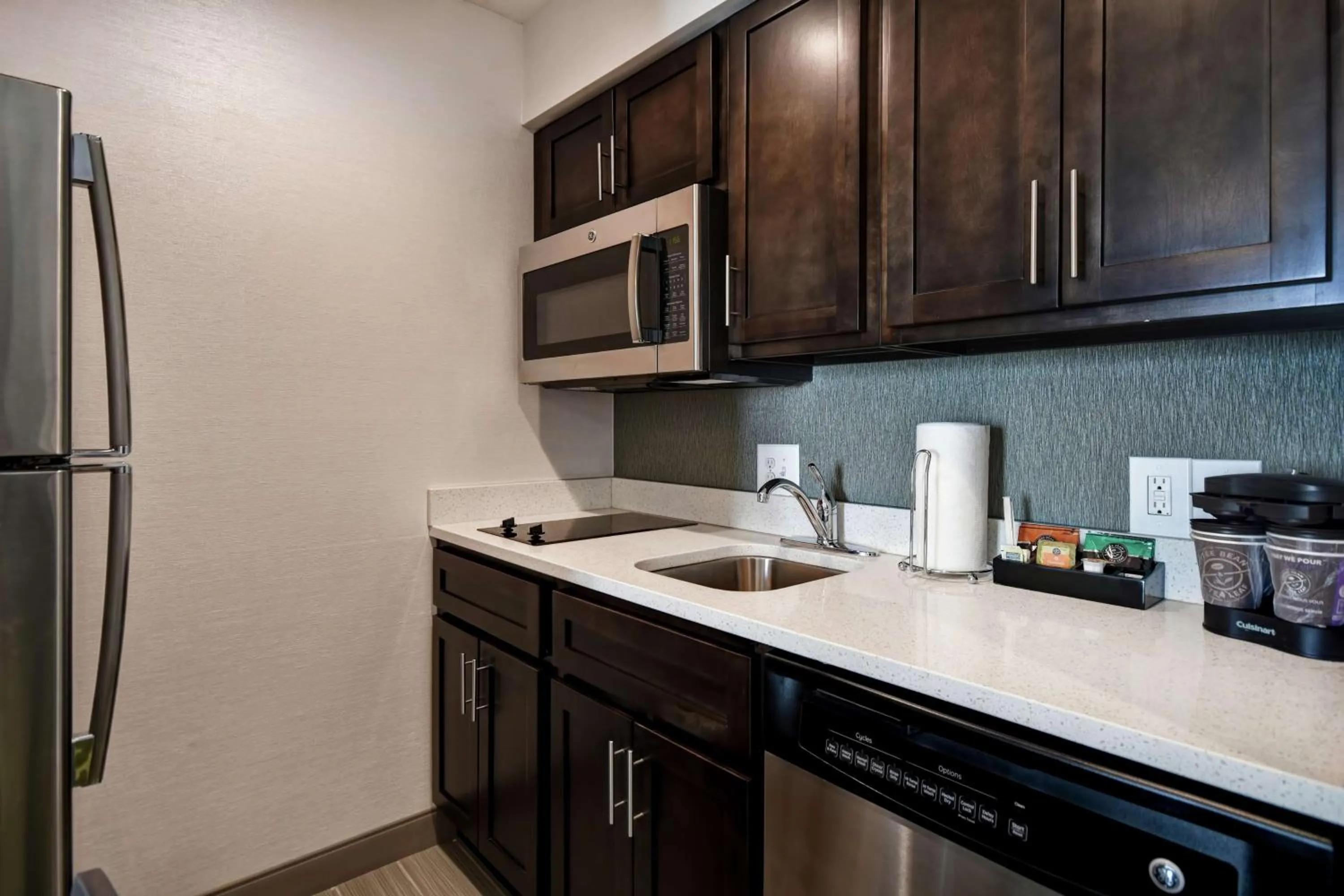 Kitchen or kitchenette in Homewood Suites by Hilton Novi Detroit