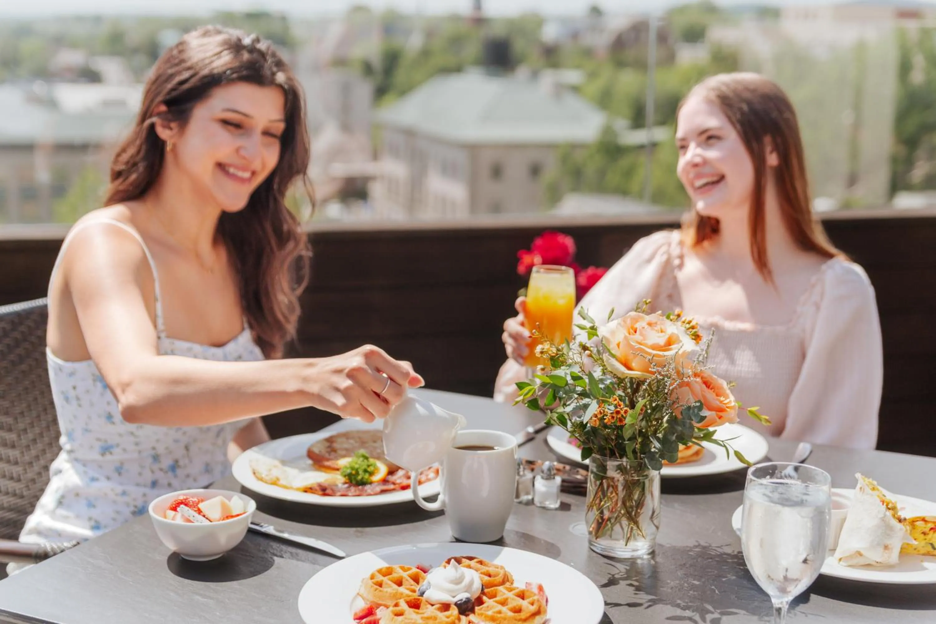 Breakfast in The Virginian Lynchburg, Curio Collection By Hilton