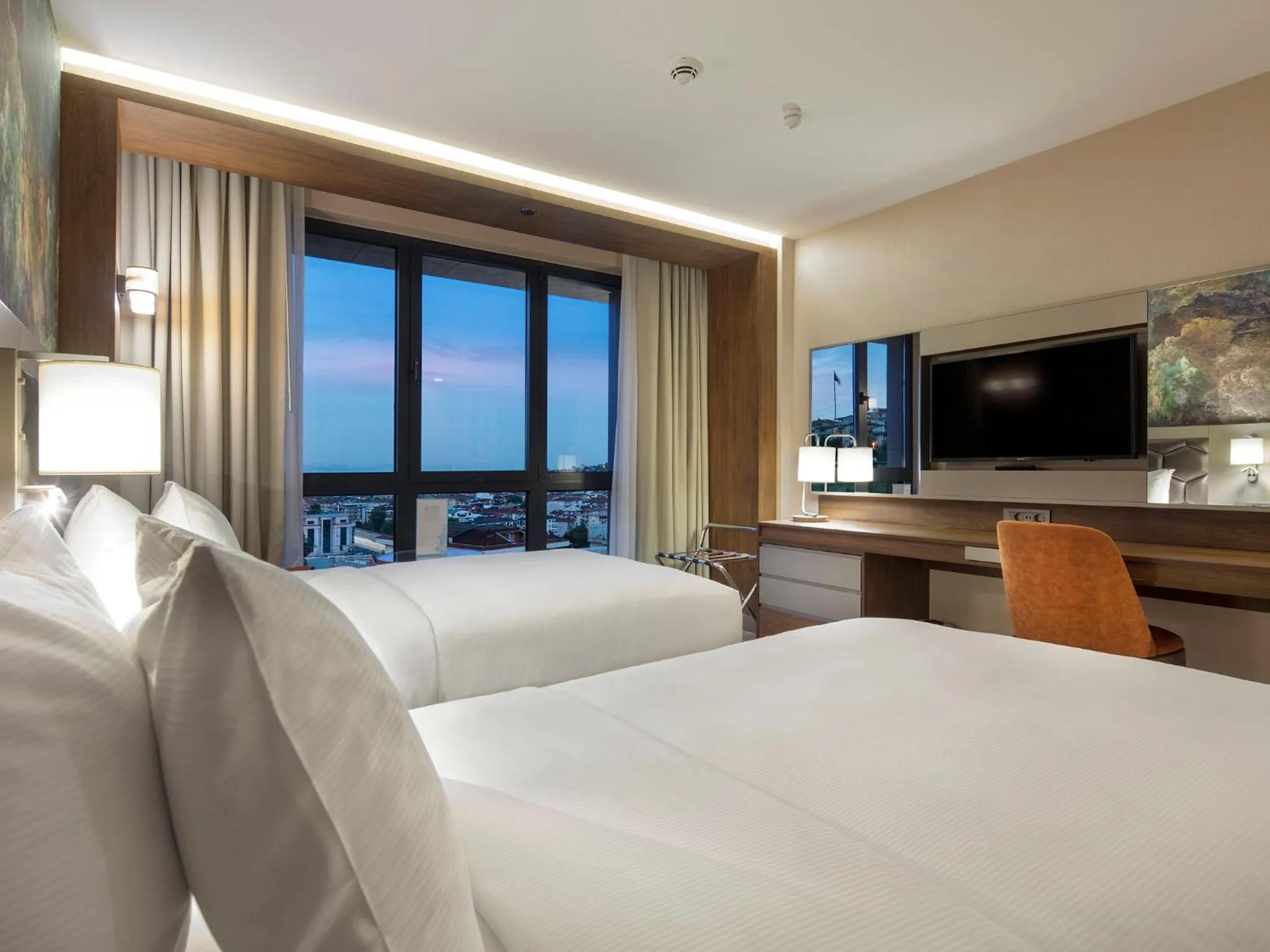 Bedroom, Bed in Hilton Garden Inn Yalova