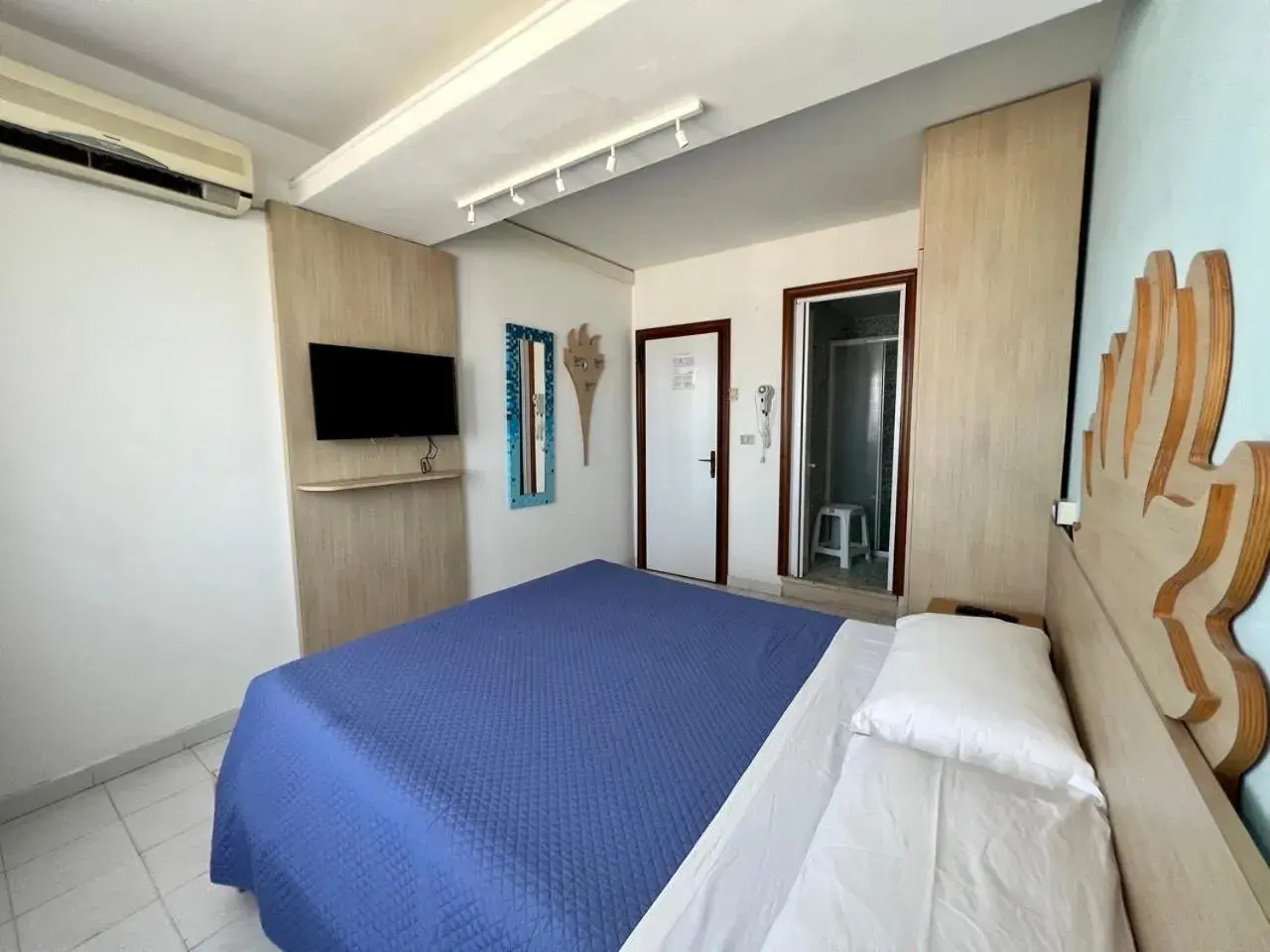 Double Room with Balcony - Sea Front in Hotel Giorgetti Orange Double Room with Balcony - Sea Front in Hotel Giorgetti Orange
