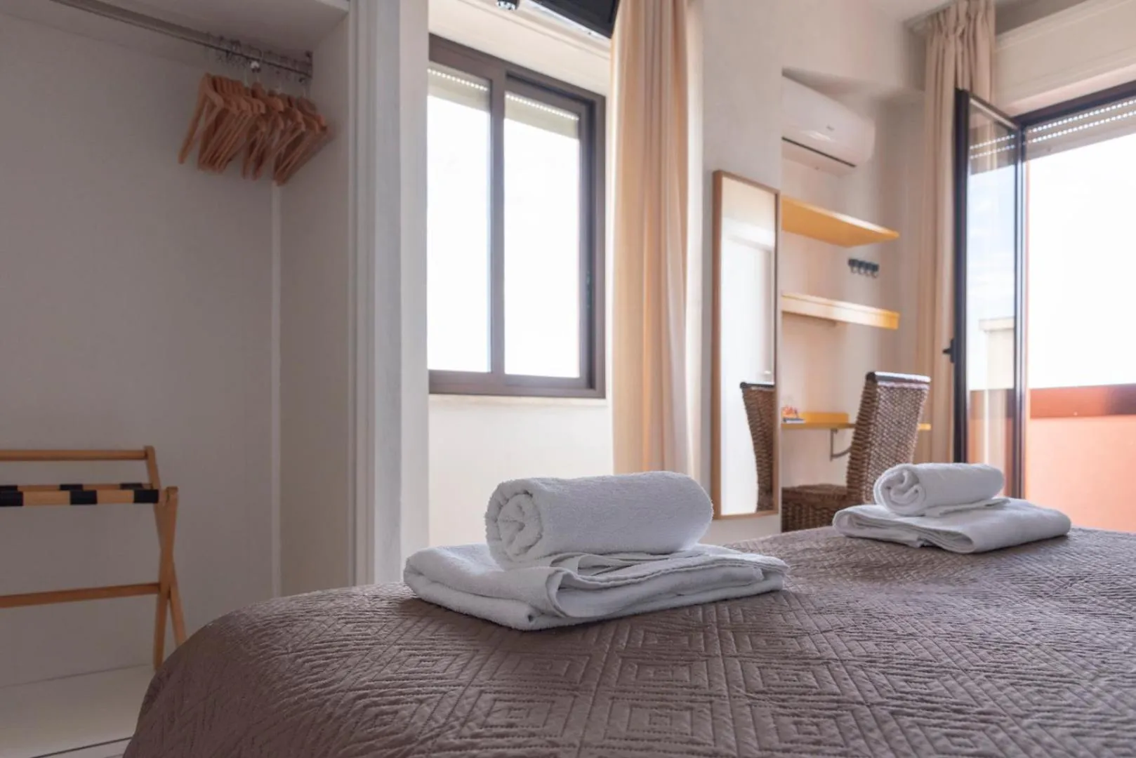 Photo of the whole room, Bed in Hotel Giorgetti Orange