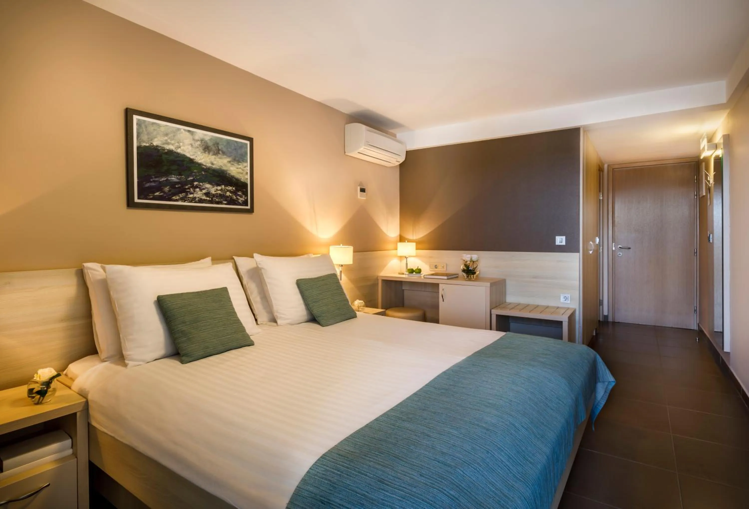 Bedroom, Bed in San Marino Resort