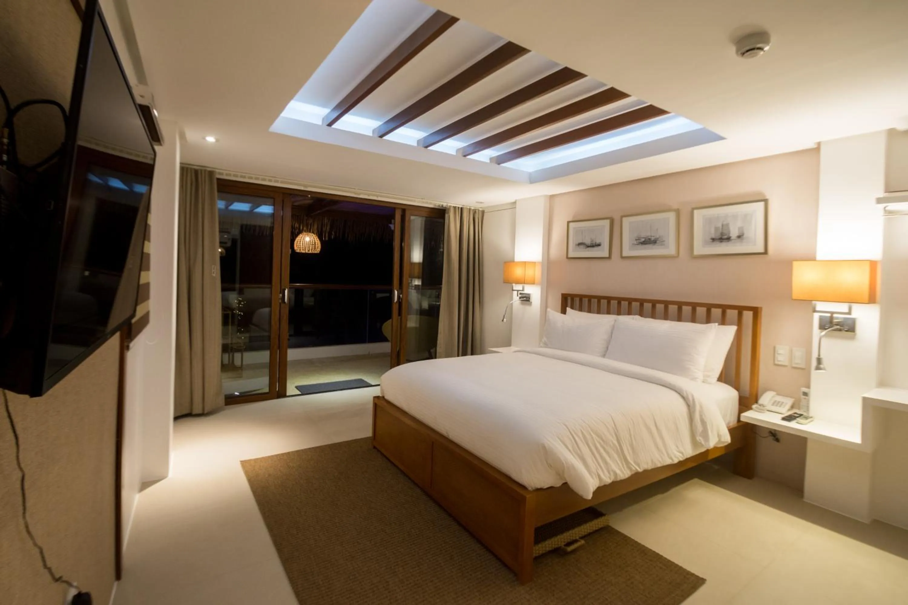 Photo of the whole room, Bed in Signature Boracay Blue